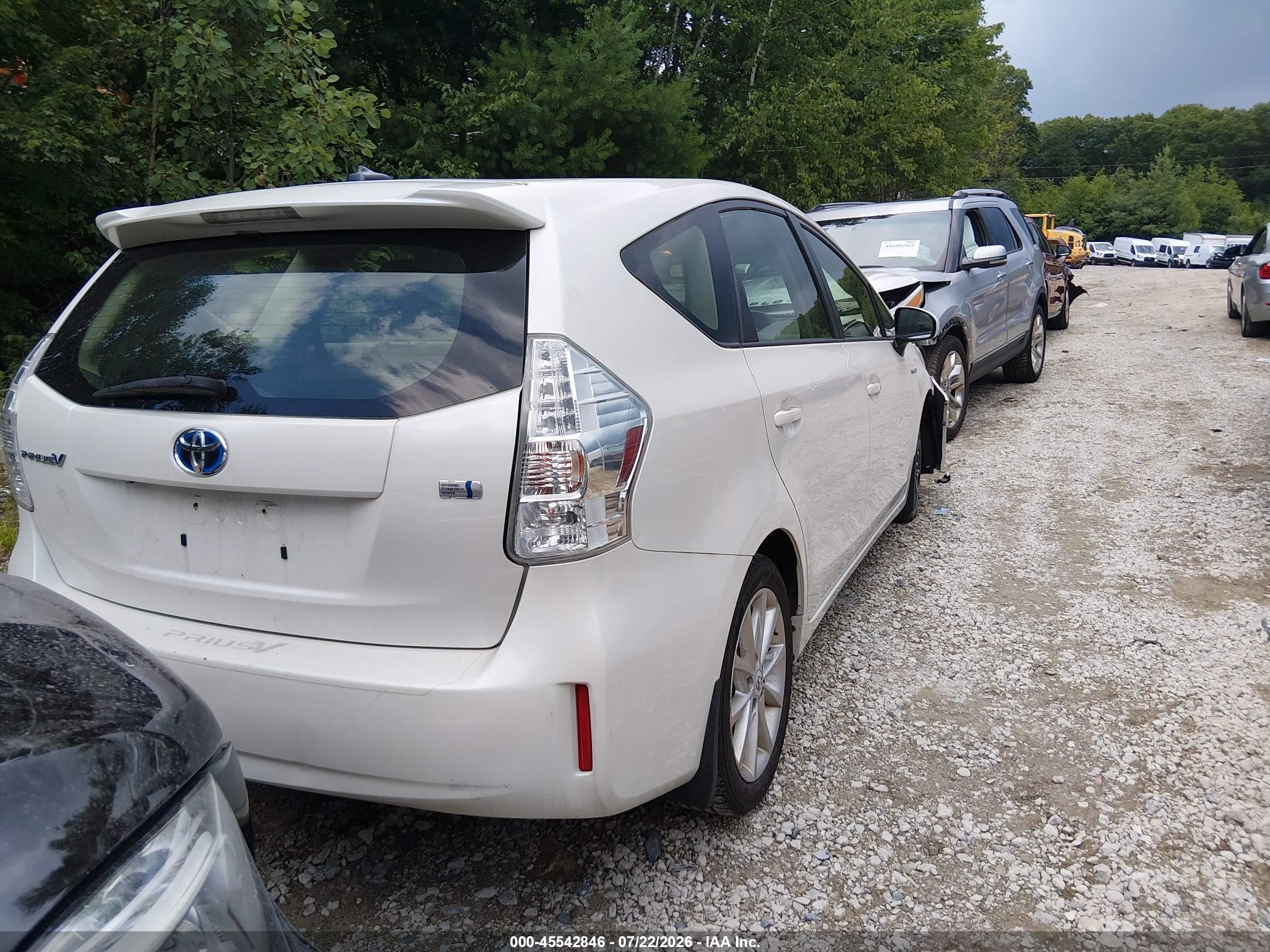 2012 Toyota Prius V Five White vin: JTDZN3EU2C3149504