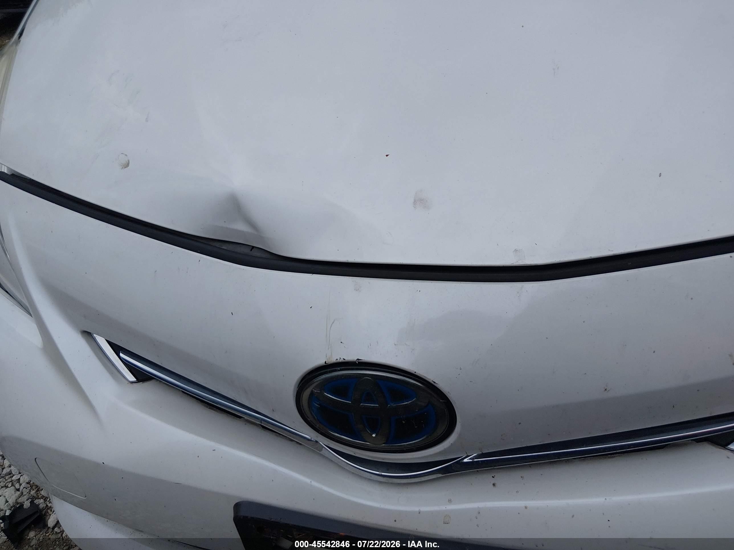 2012 Toyota Prius V Five White vin: JTDZN3EU2C3149504