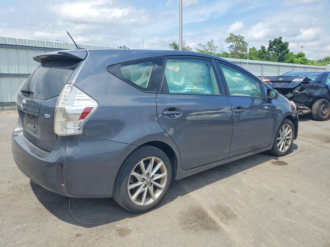 2012 Toyota Prius V Five Gray vin: JTDZN3EU2C3152032