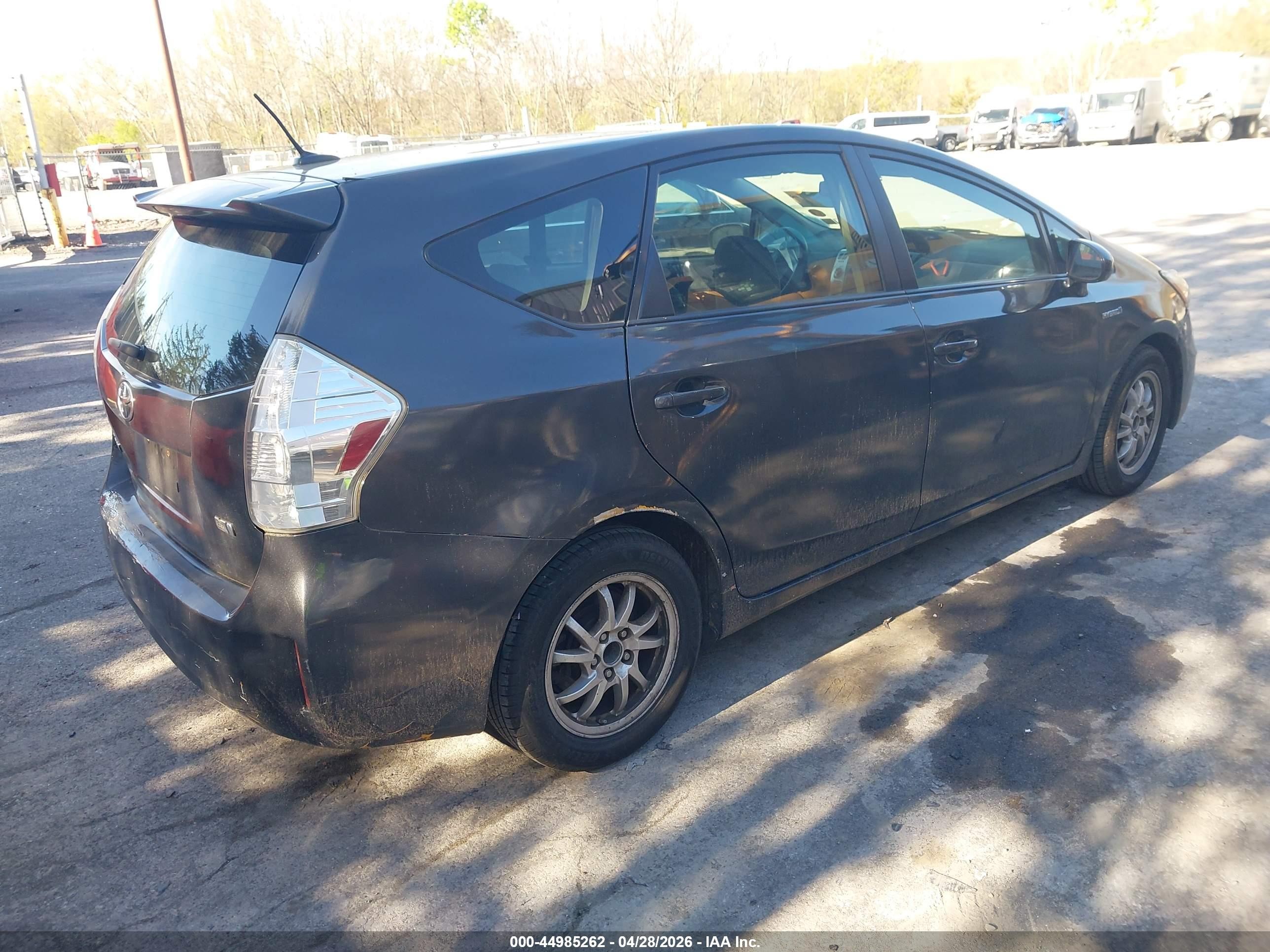 2013 Toyota Prius V Three Gray vin: JTDZN3EU2D3195352