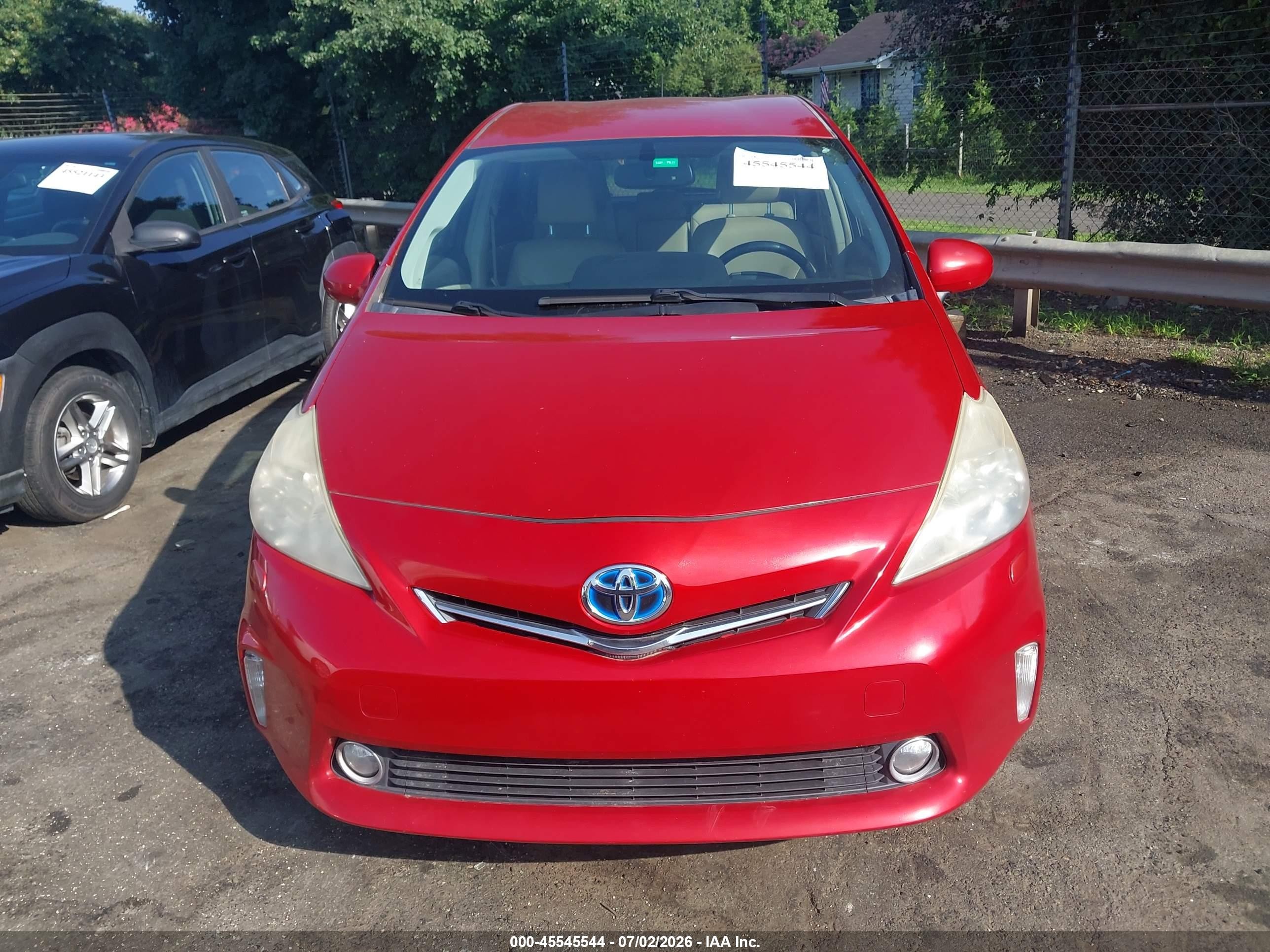 2013 Toyota Prius V Five Red vin: JTDZN3EU2D3196954