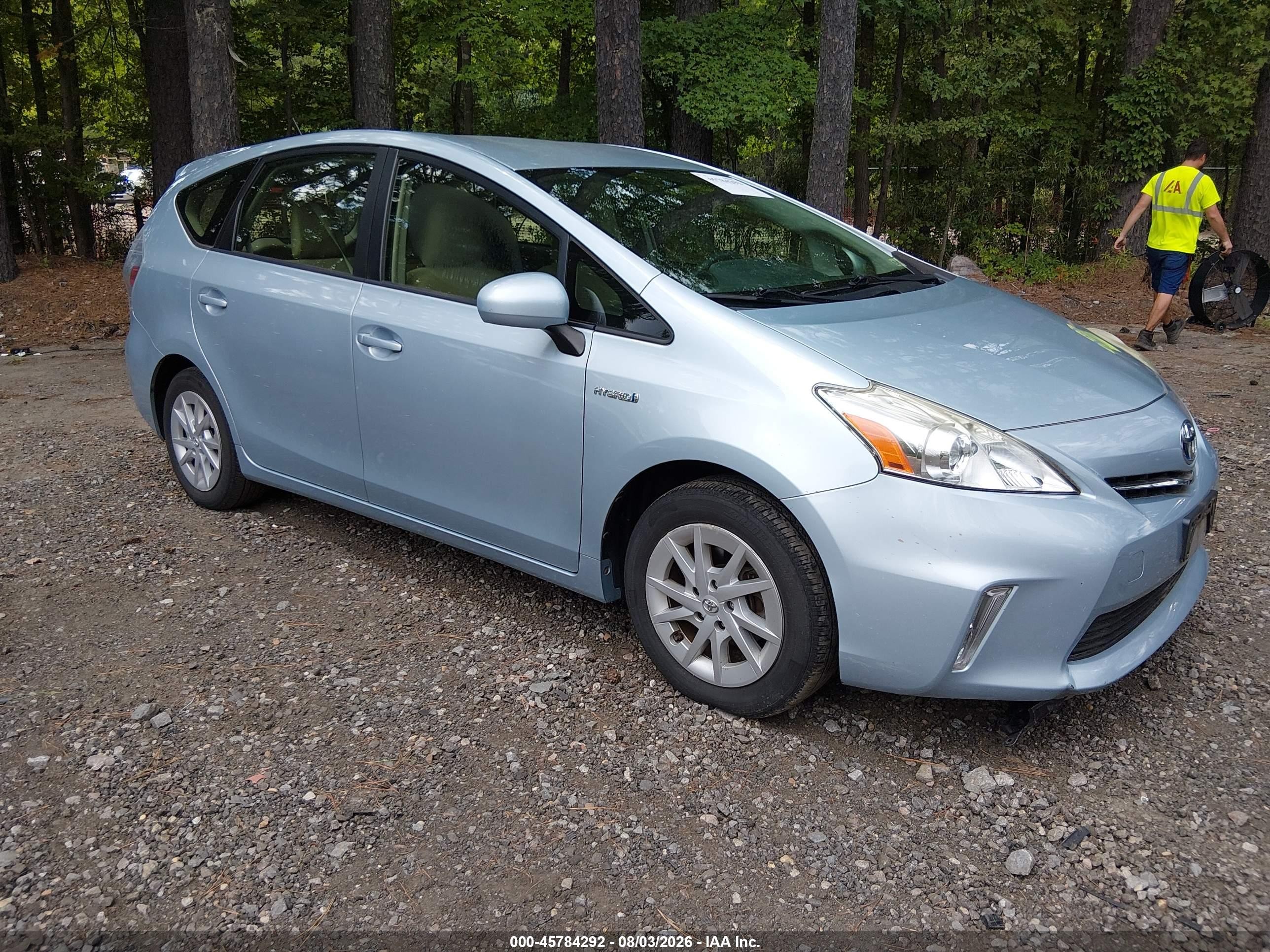 2013 Toyota Prius V Three Blue vin: JTDZN3EU2D3200596