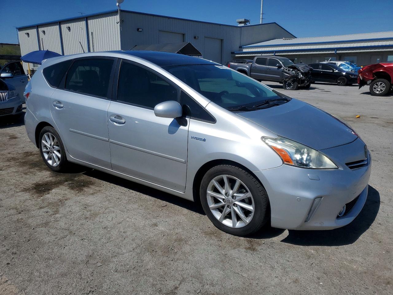 2013 Toyota Prius V Five Silver vin: JTDZN3EU2D3200615
