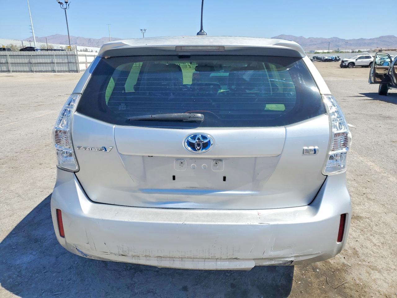 2013 Toyota Prius V Five Silver vin: JTDZN3EU2D3200615