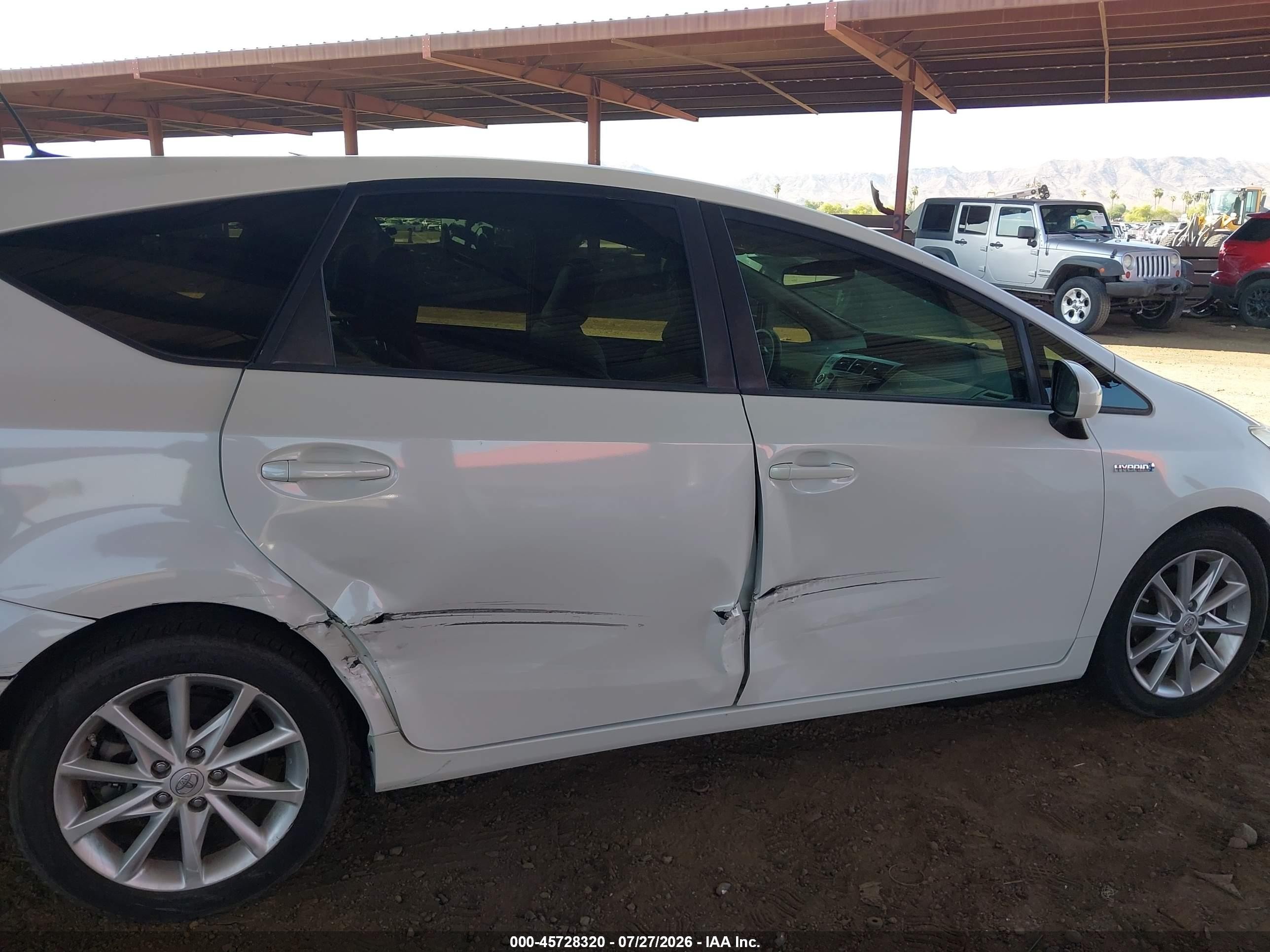 2013 Toyota Prius V Five White vin: JTDZN3EU2D3234988