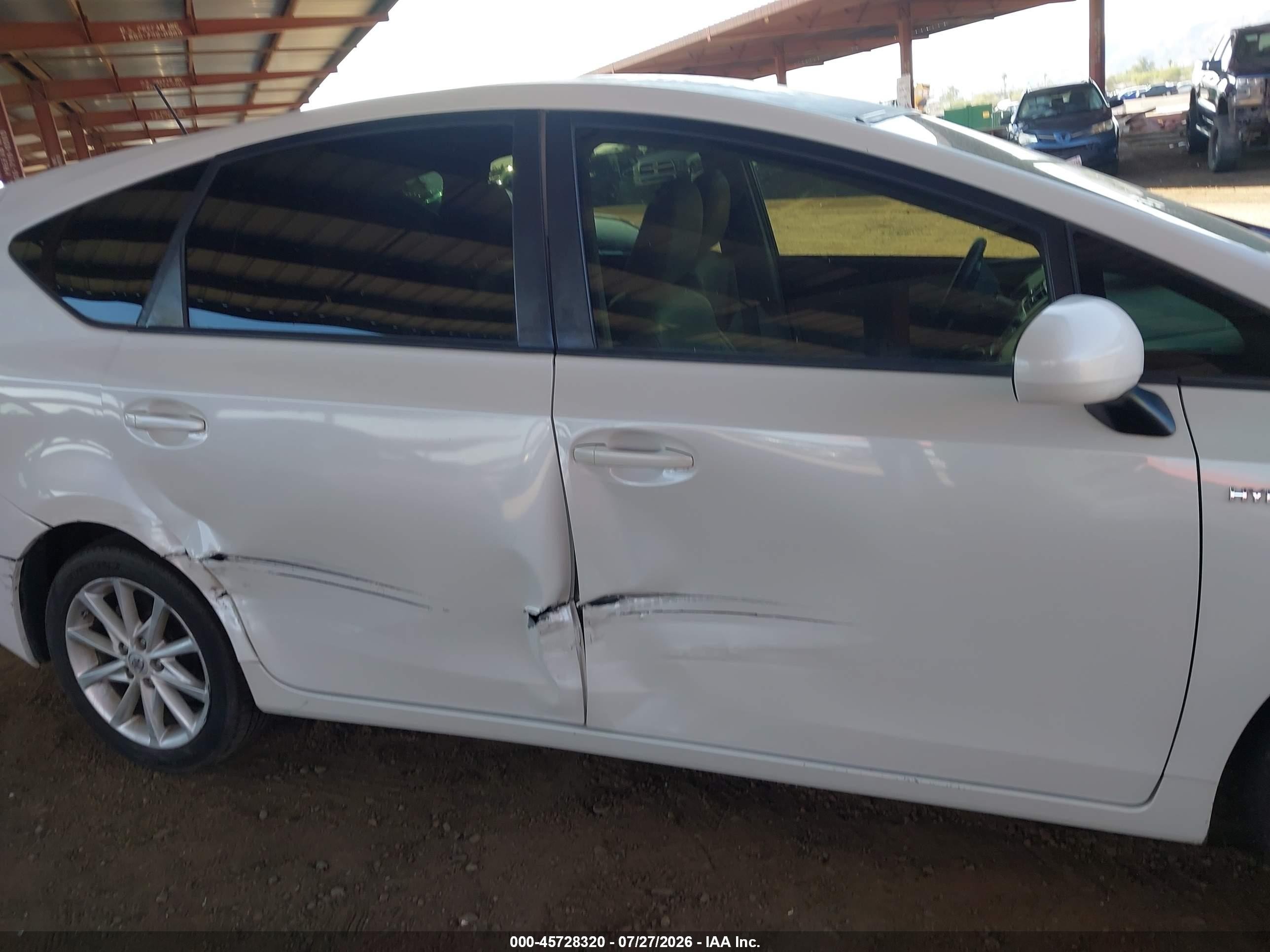 2013 Toyota Prius V Five White vin: JTDZN3EU2D3234988