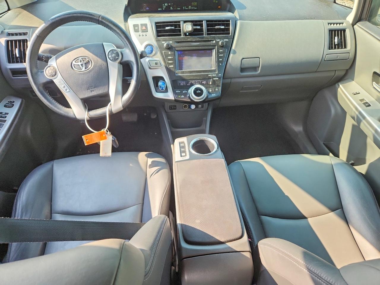 2013 Toyota Prius V Five Silver vin: JTDZN3EU2D3285634