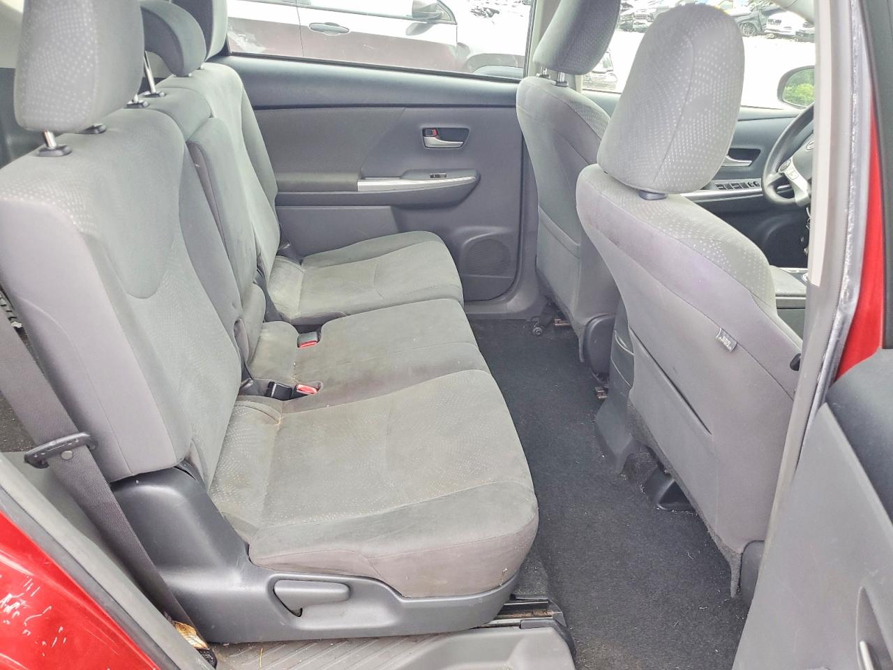 2014 Toyota Prius V Two Красный vin: JTDZN3EU2EJ014425