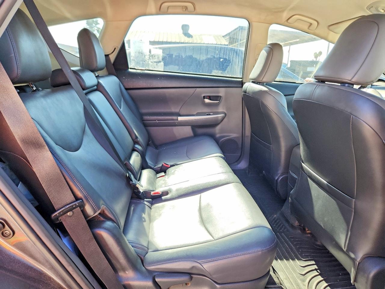 2014 Toyota Prius V Five Gray vin: JTDZN3EU2EJ015669