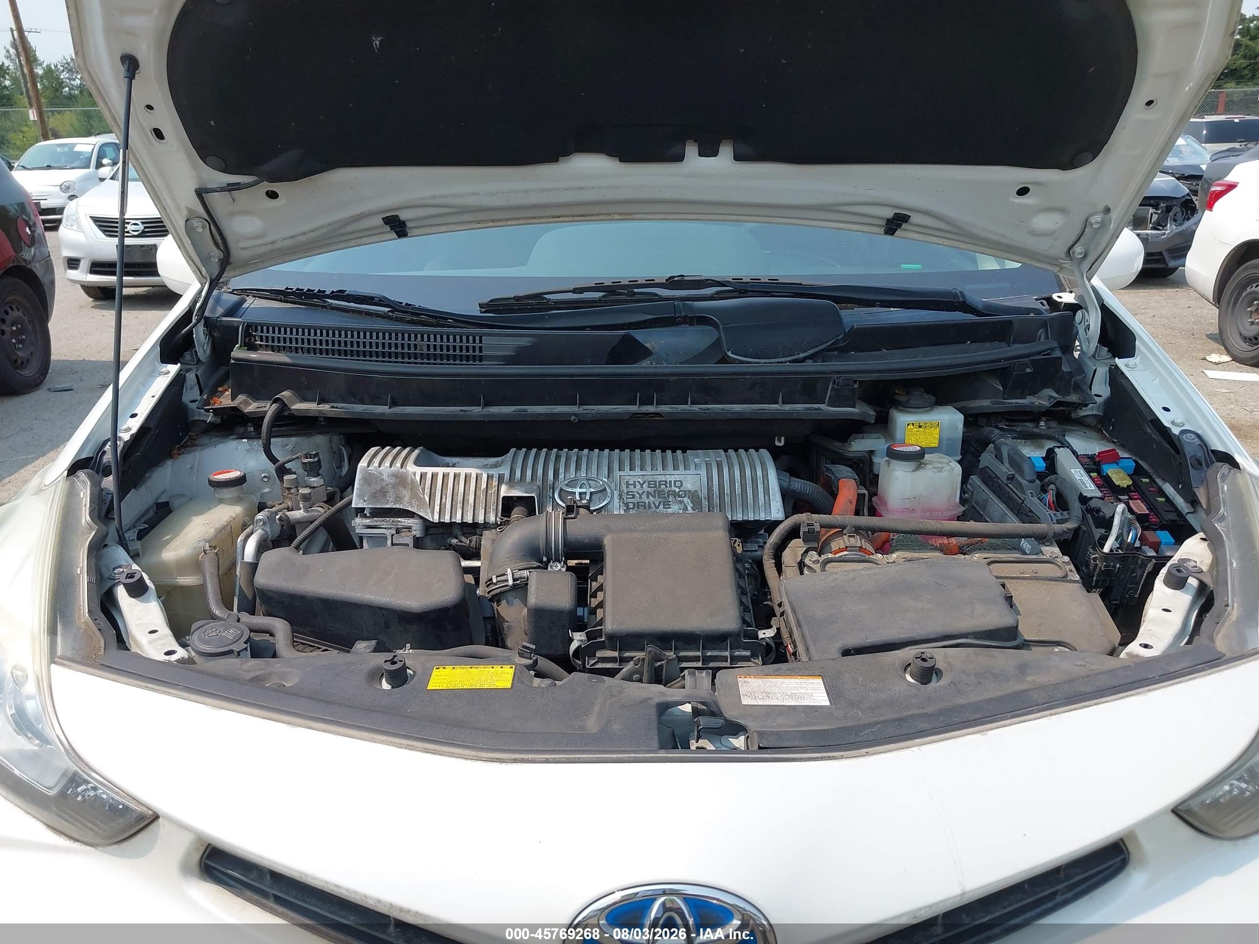 2015 Toyota Prius V Two White vin: JTDZN3EU2FJ018430