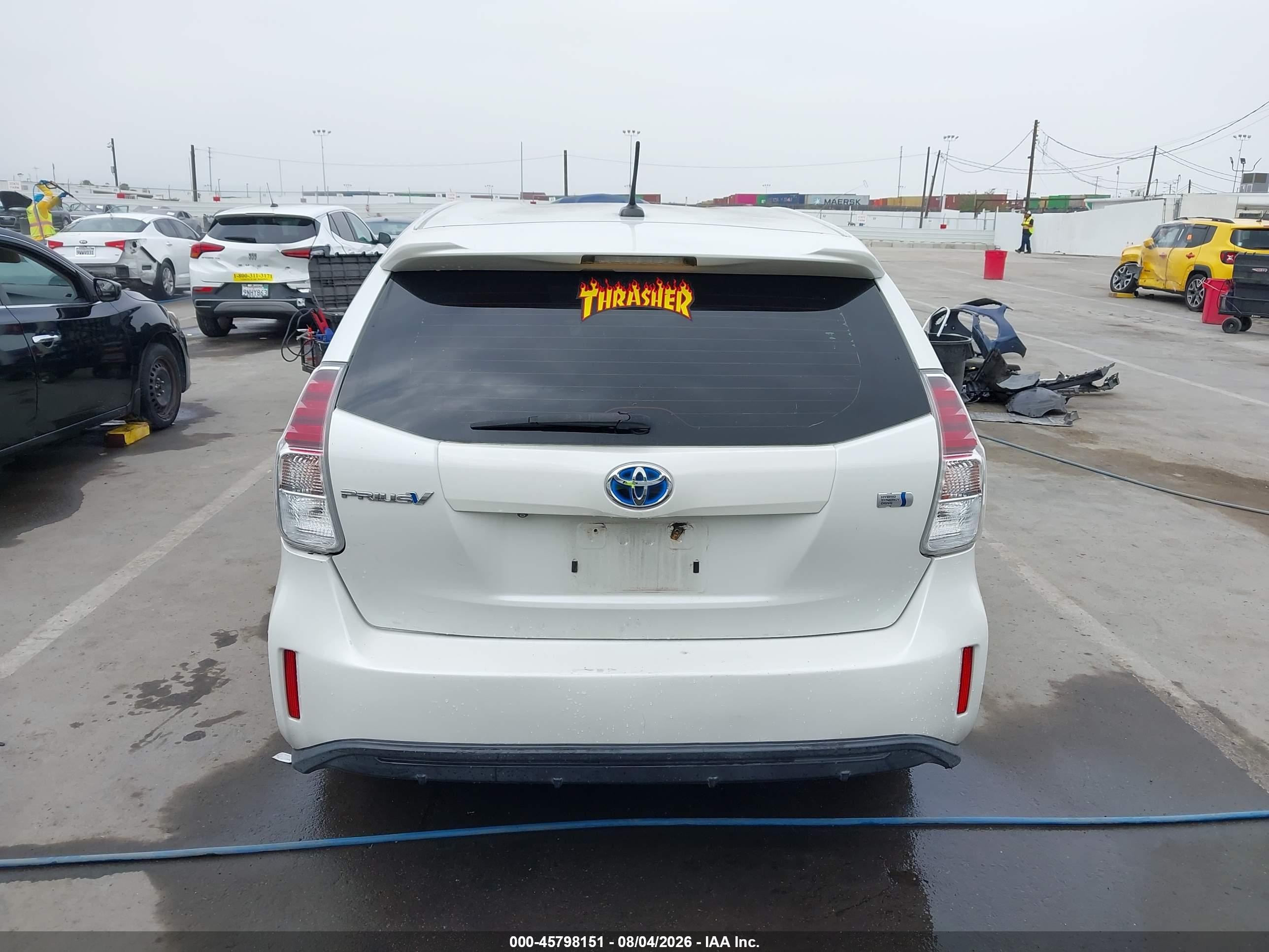 2015 Toyota Prius V Three White vin: JTDZN3EU2FJ022414