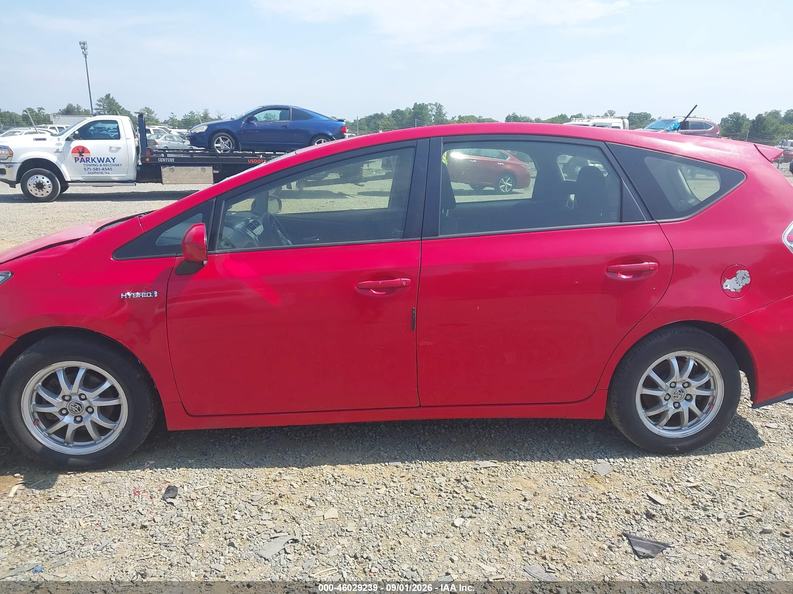 2015 Toyota Prius V Three Red vin: JTDZN3EU2FJ024650