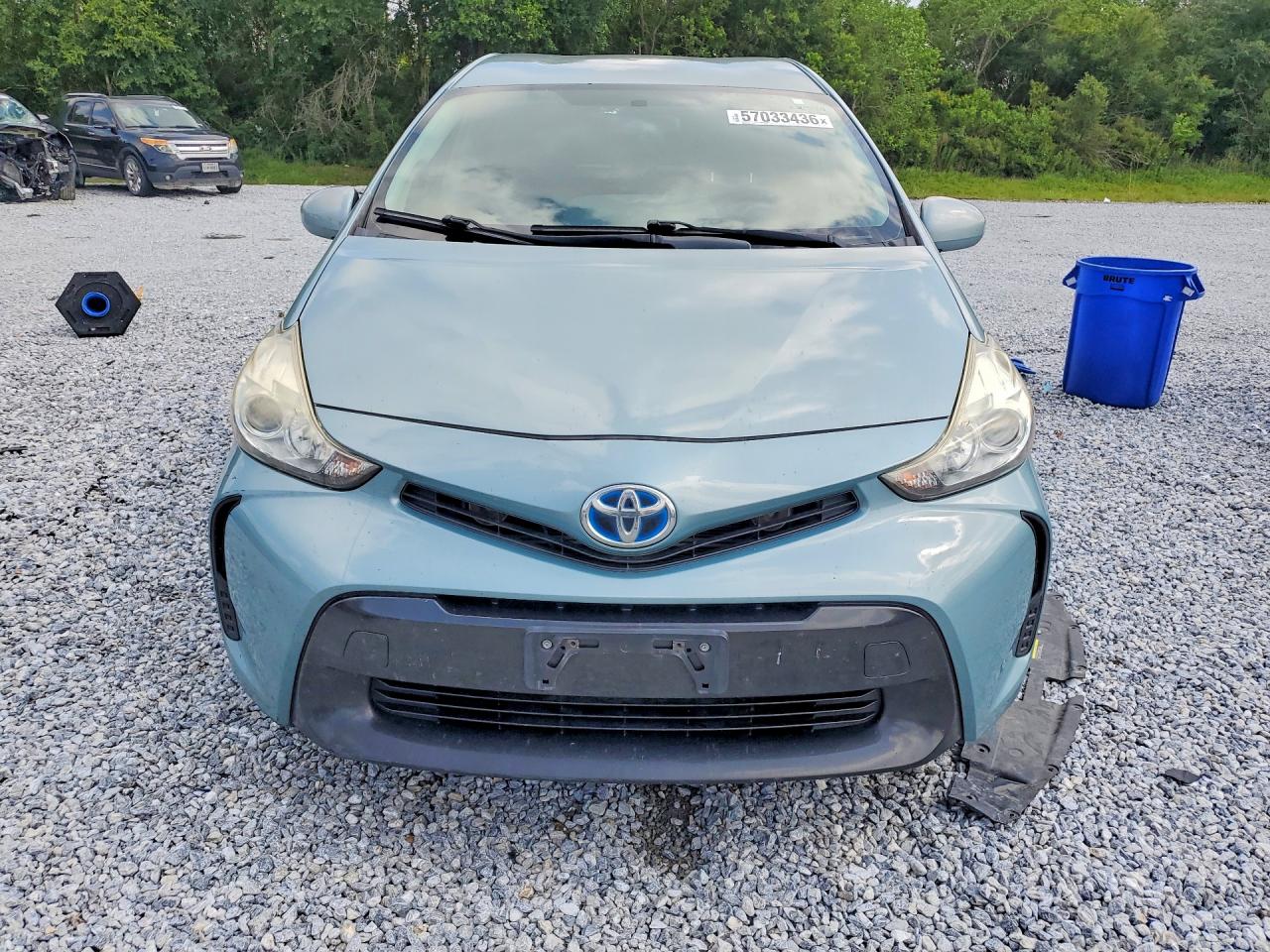 2015 Toyota Prius V Two Green vin: JTDZN3EU2FJ036314