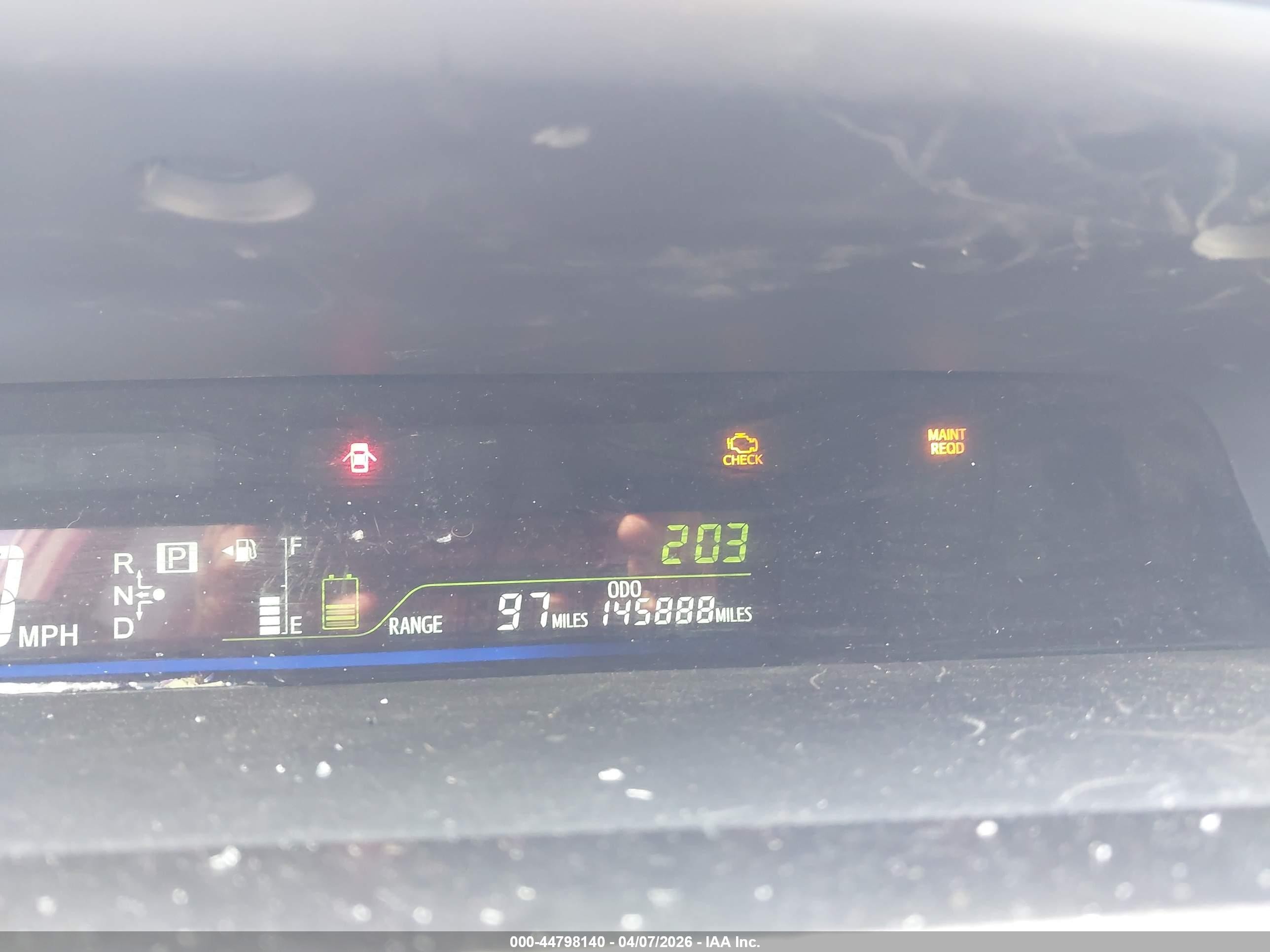 2012 Toyota Prius V Five/three/two White vin: JTDZN3EU3C3073453