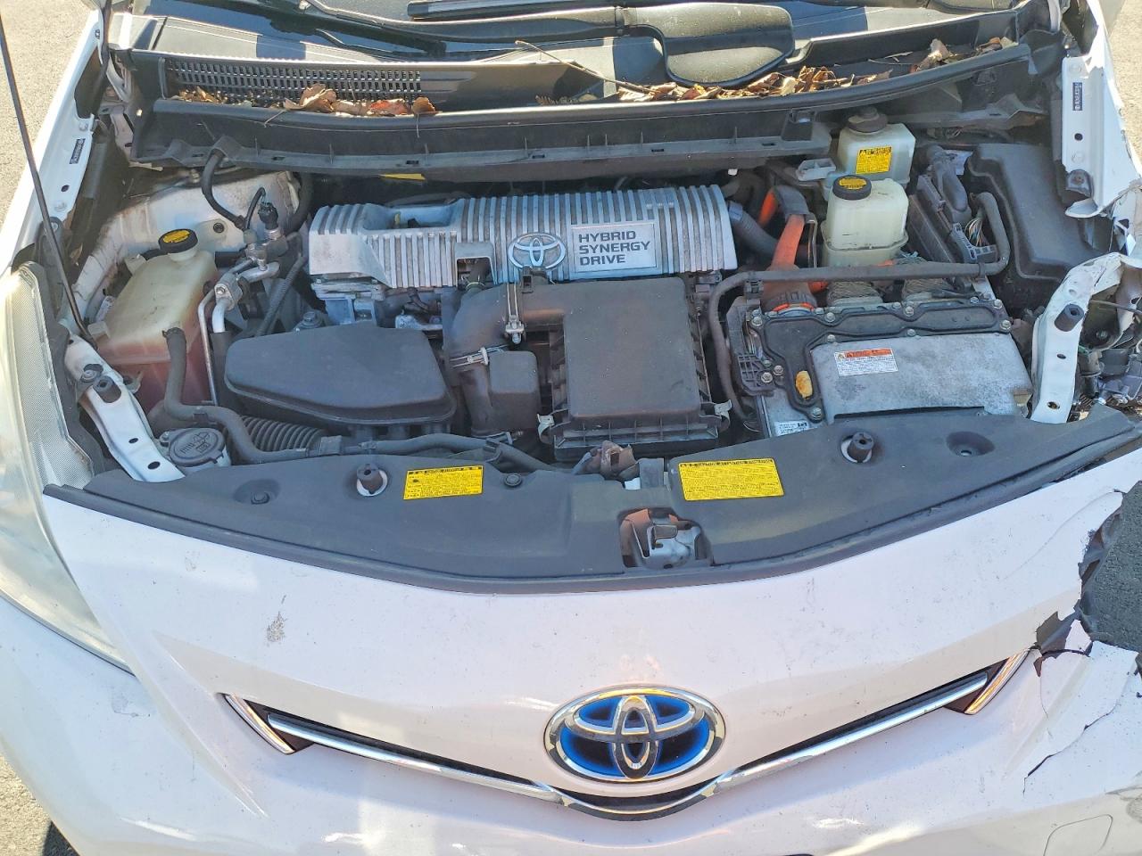 2012 Toyota Prius V Five White vin: JTDZN3EU3C3078510