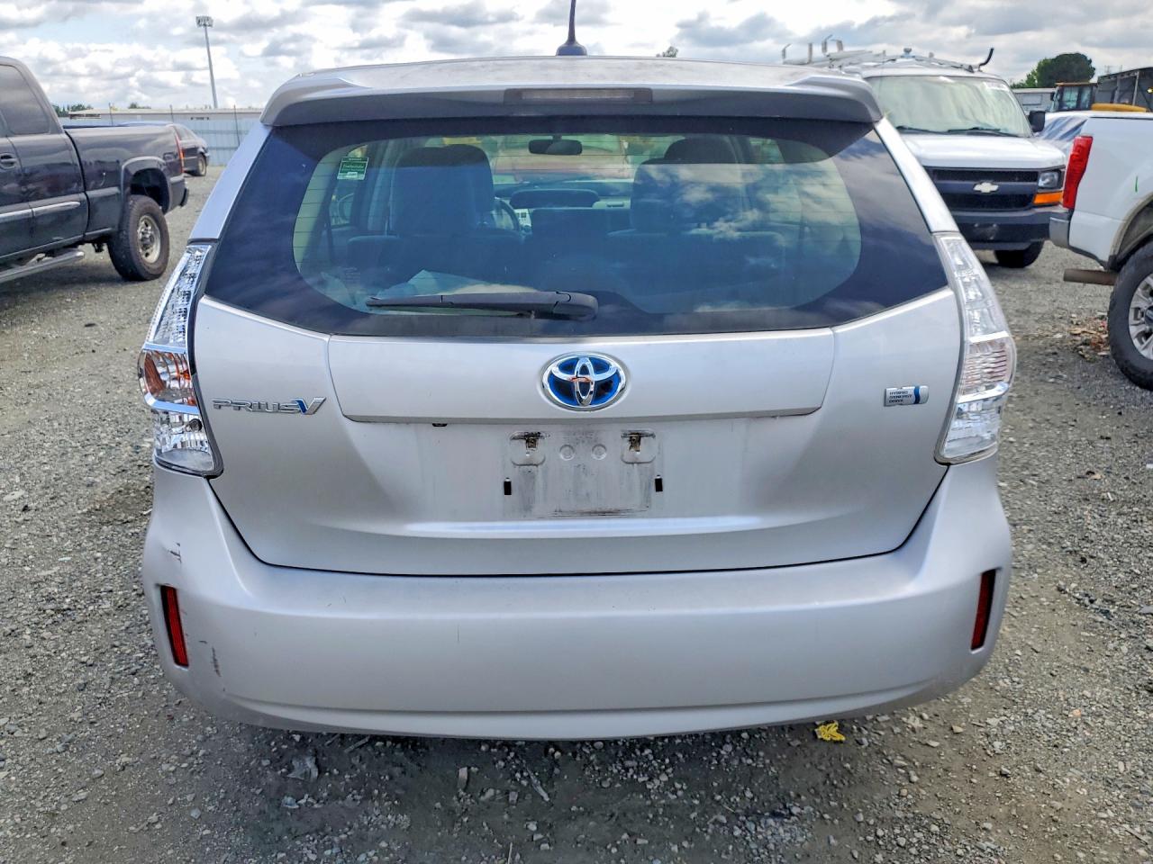 2012 Toyota Prius V Three Silver vin: JTDZN3EU3C3132887