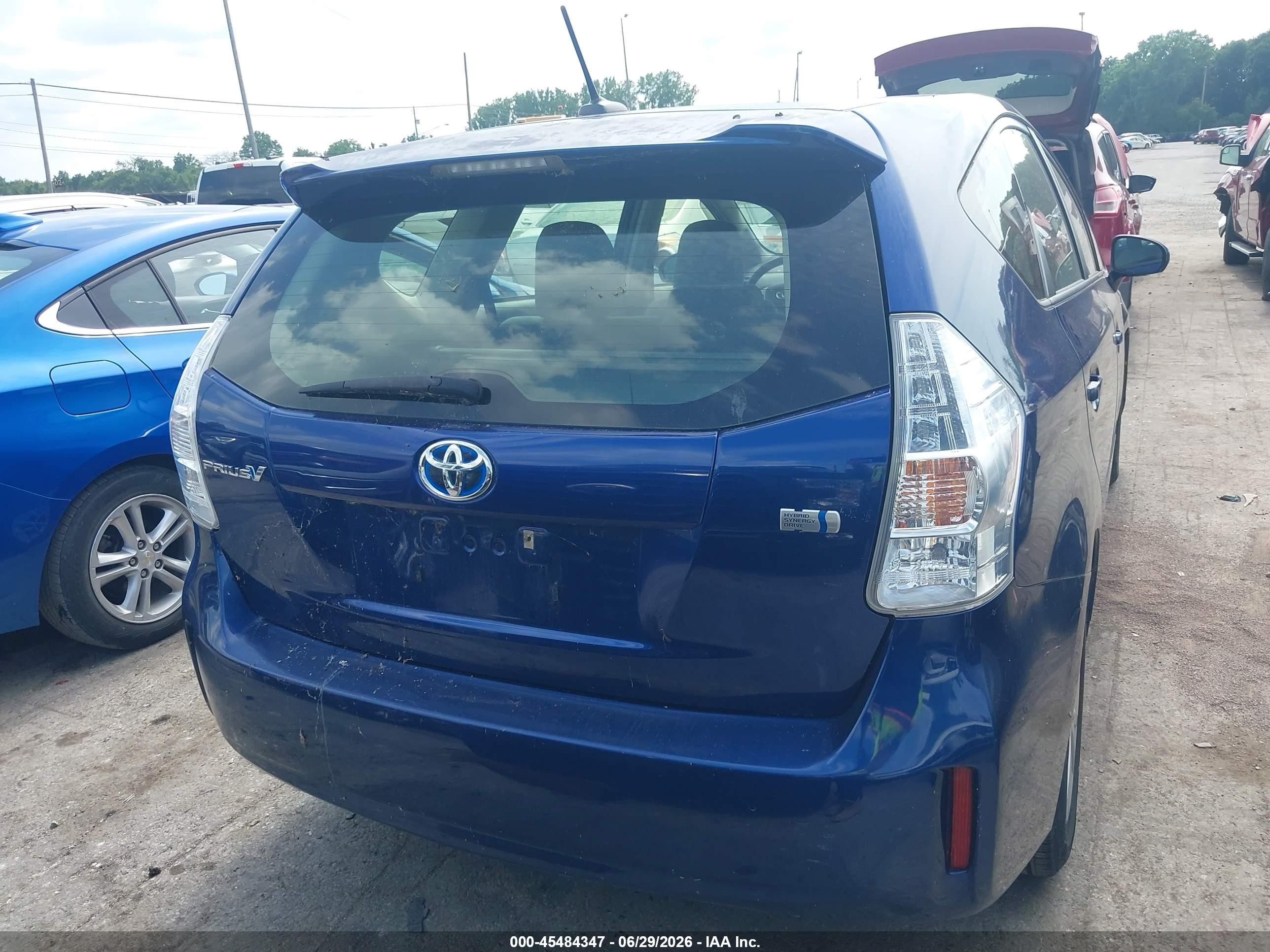 2012 Toyota Prius V Three Blue vin: JTDZN3EU3C3164917