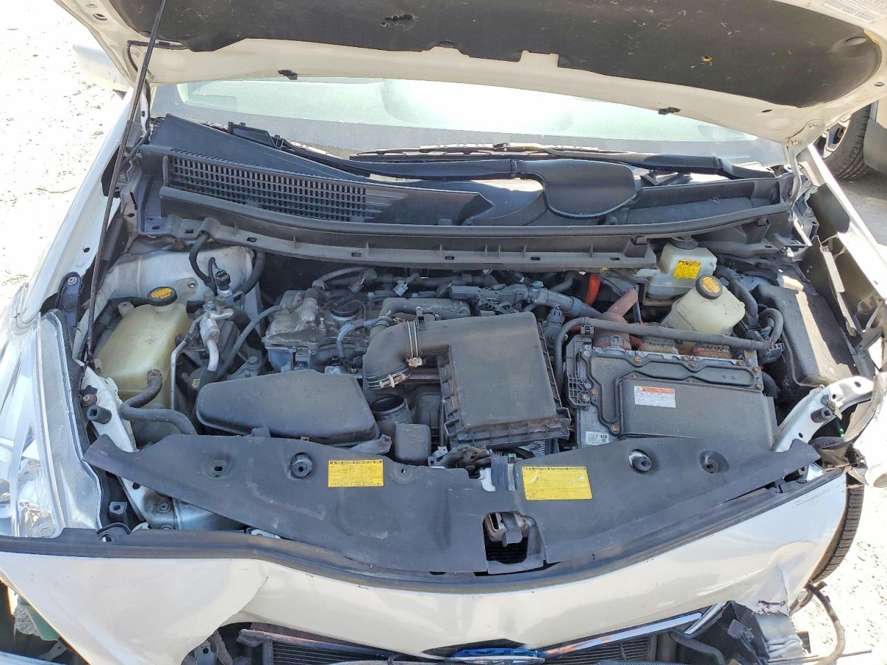 2013 Toyota Prius V Three White vin: JTDZN3EU3D3197272