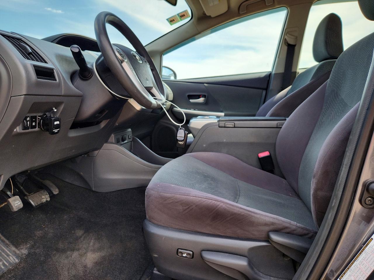 2013 Toyota Prius V Three Gray vin: JTDZN3EU3D3205774