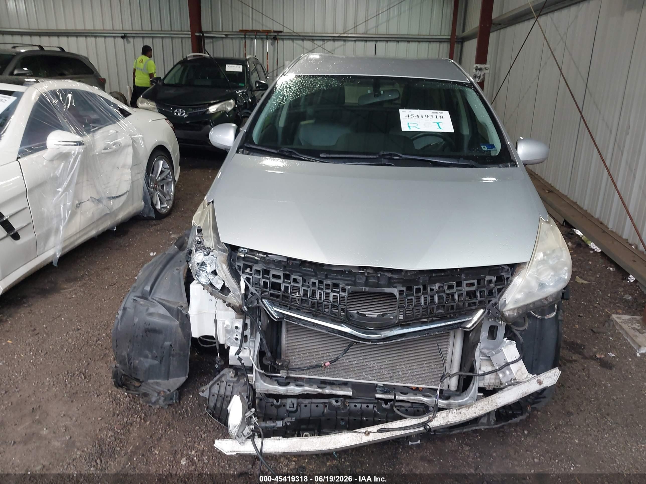 2013 Toyota Prius V Five Silver vin: JTDZN3EU3D3213602