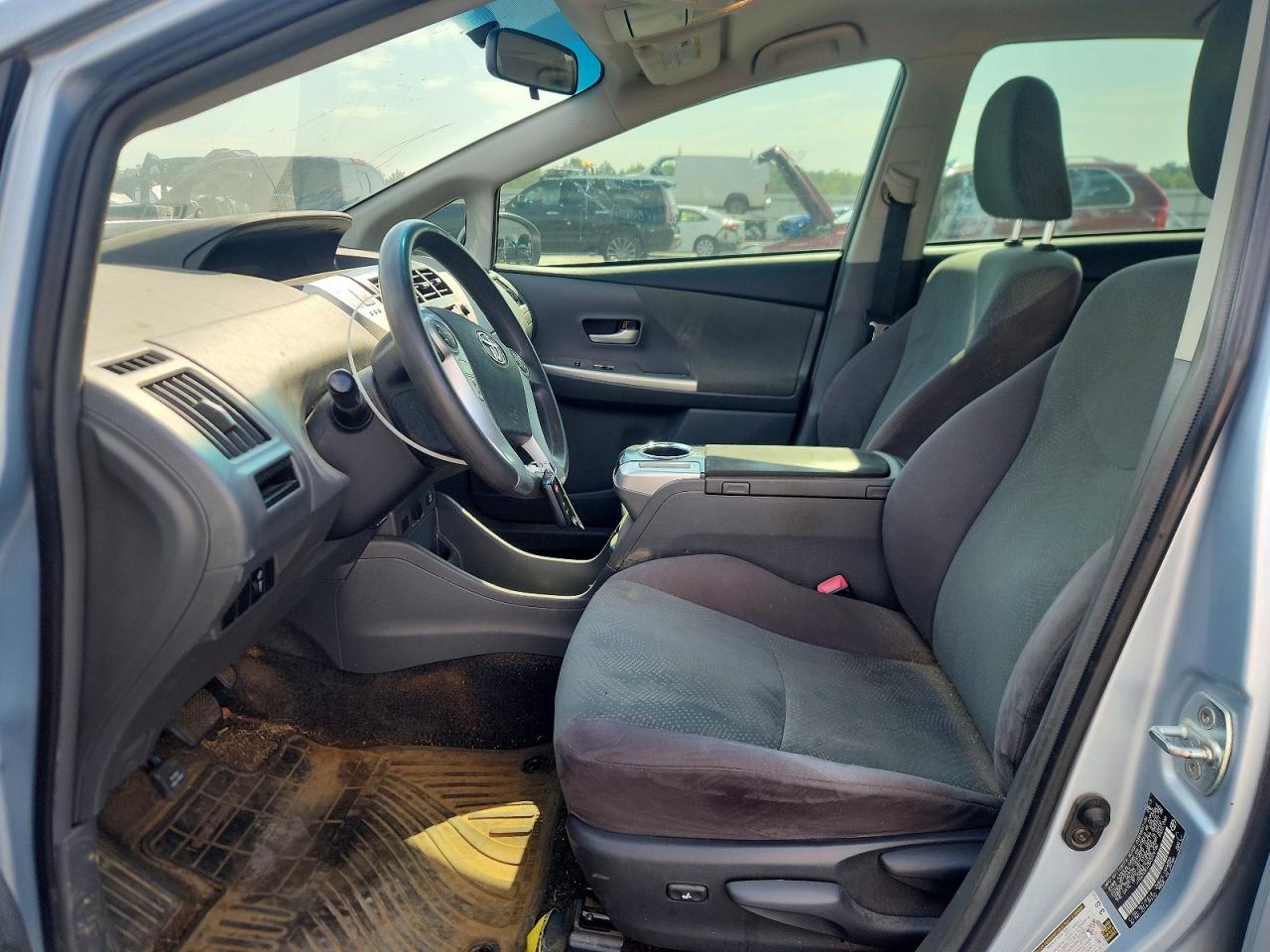 2013 Toyota Prius V Two Синий vin: JTDZN3EU3D3224180
