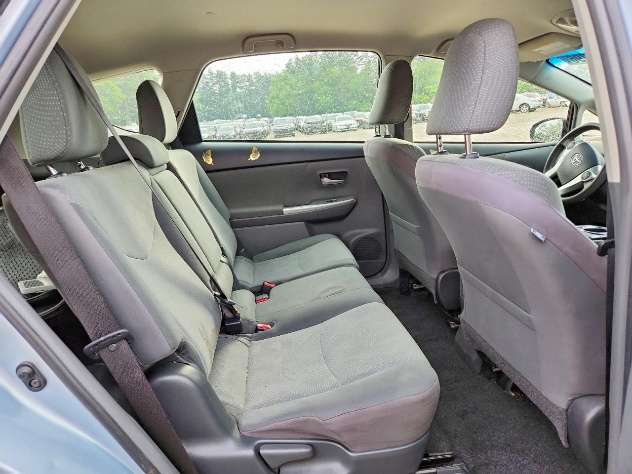2013 Toyota Prius V Three Blue vin: JTDZN3EU3D3230772