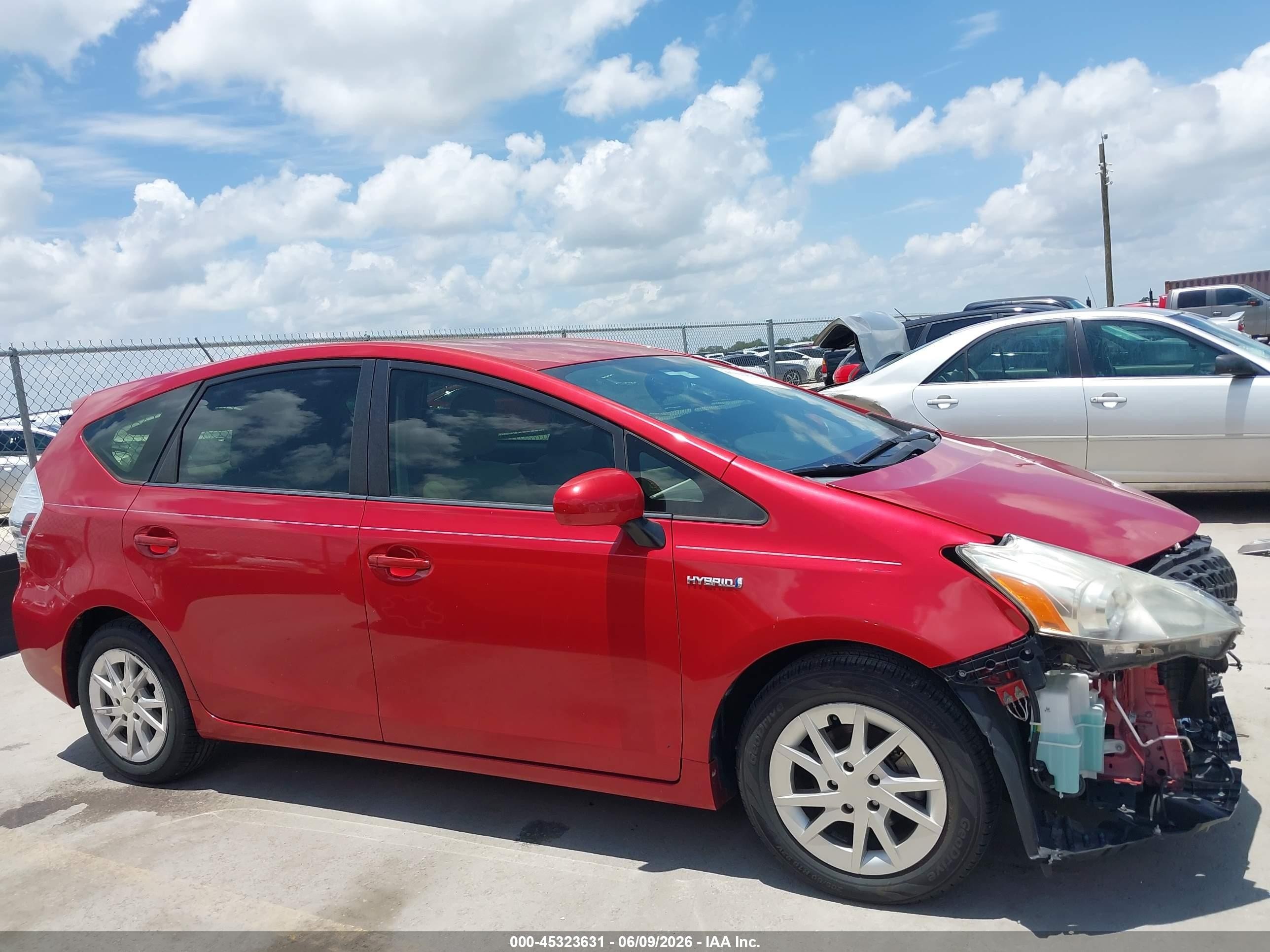 2013 Toyota Prius V Three Red vin: JTDZN3EU3D3284878