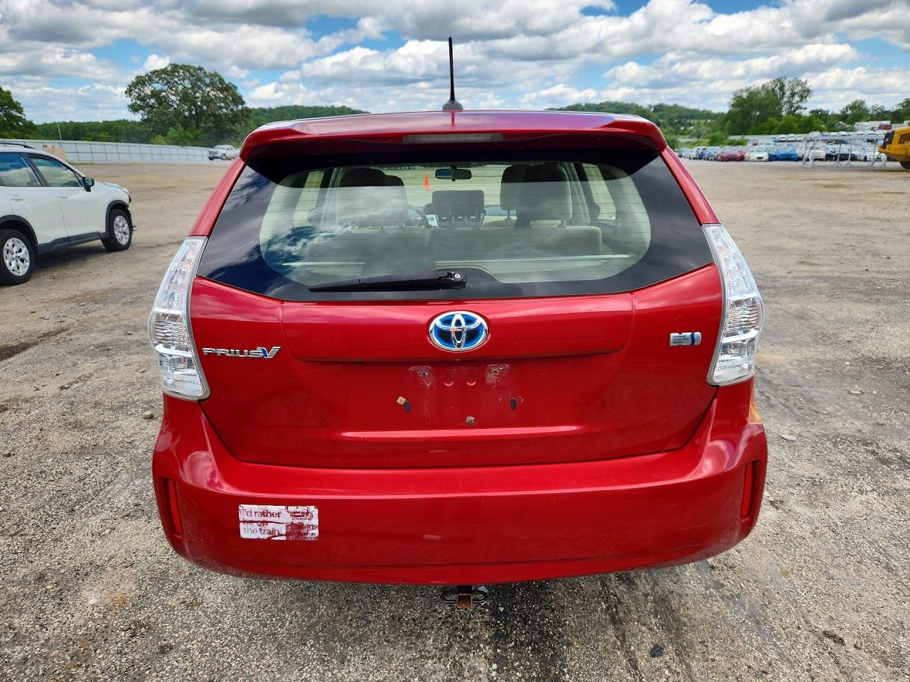 2014 Toyota Prius V Three Red vin: JTDZN3EU3EJ007306