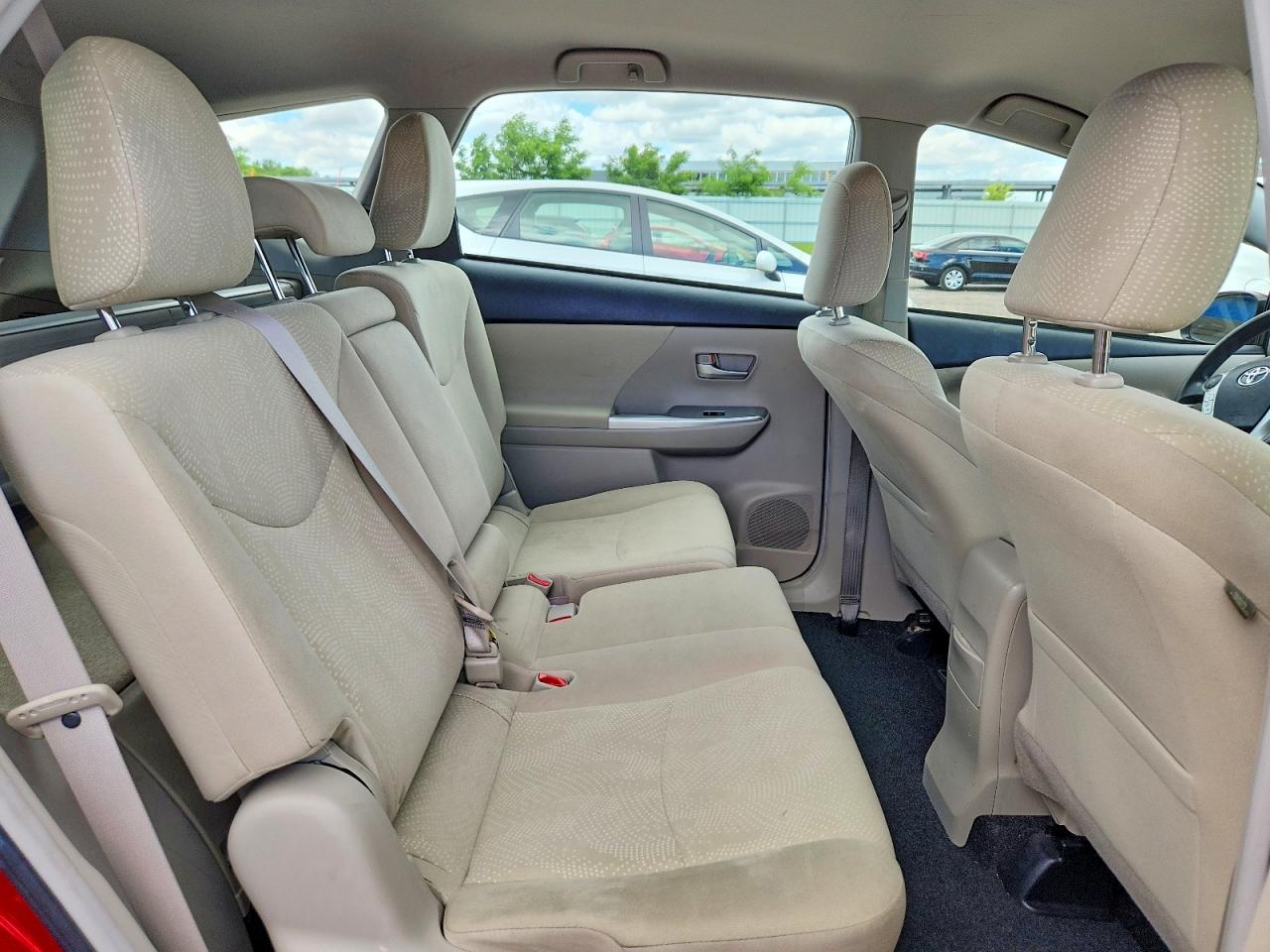 2014 Toyota Prius V Three Red vin: JTDZN3EU3EJ007306