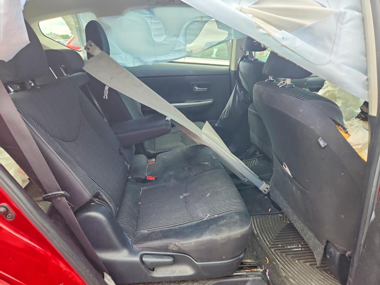 2015 Toyota Prius V Three Red vin: JTDZN3EU3FJ017917