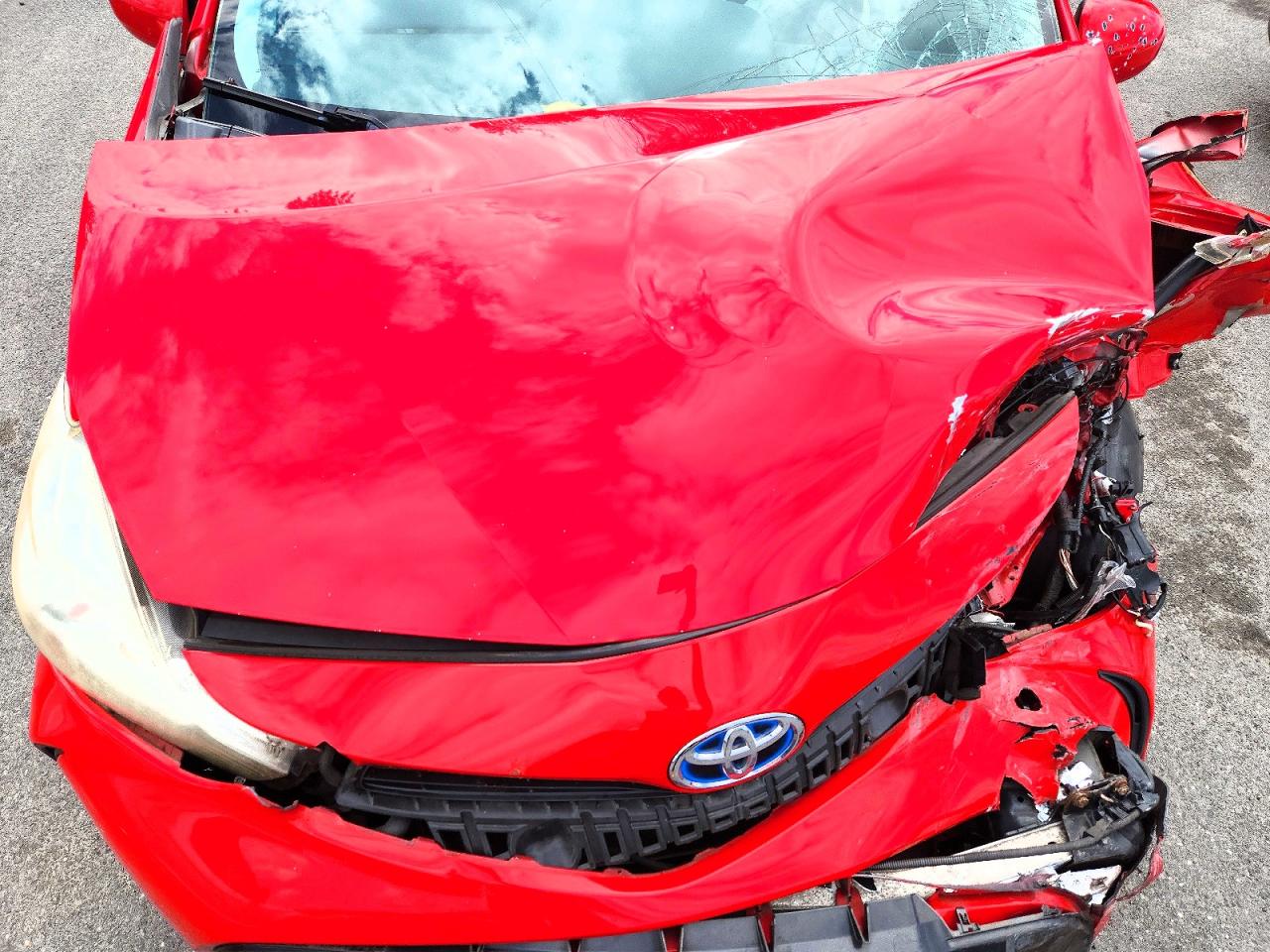 2015 Toyota Prius V Three Red vin: JTDZN3EU3FJ017917