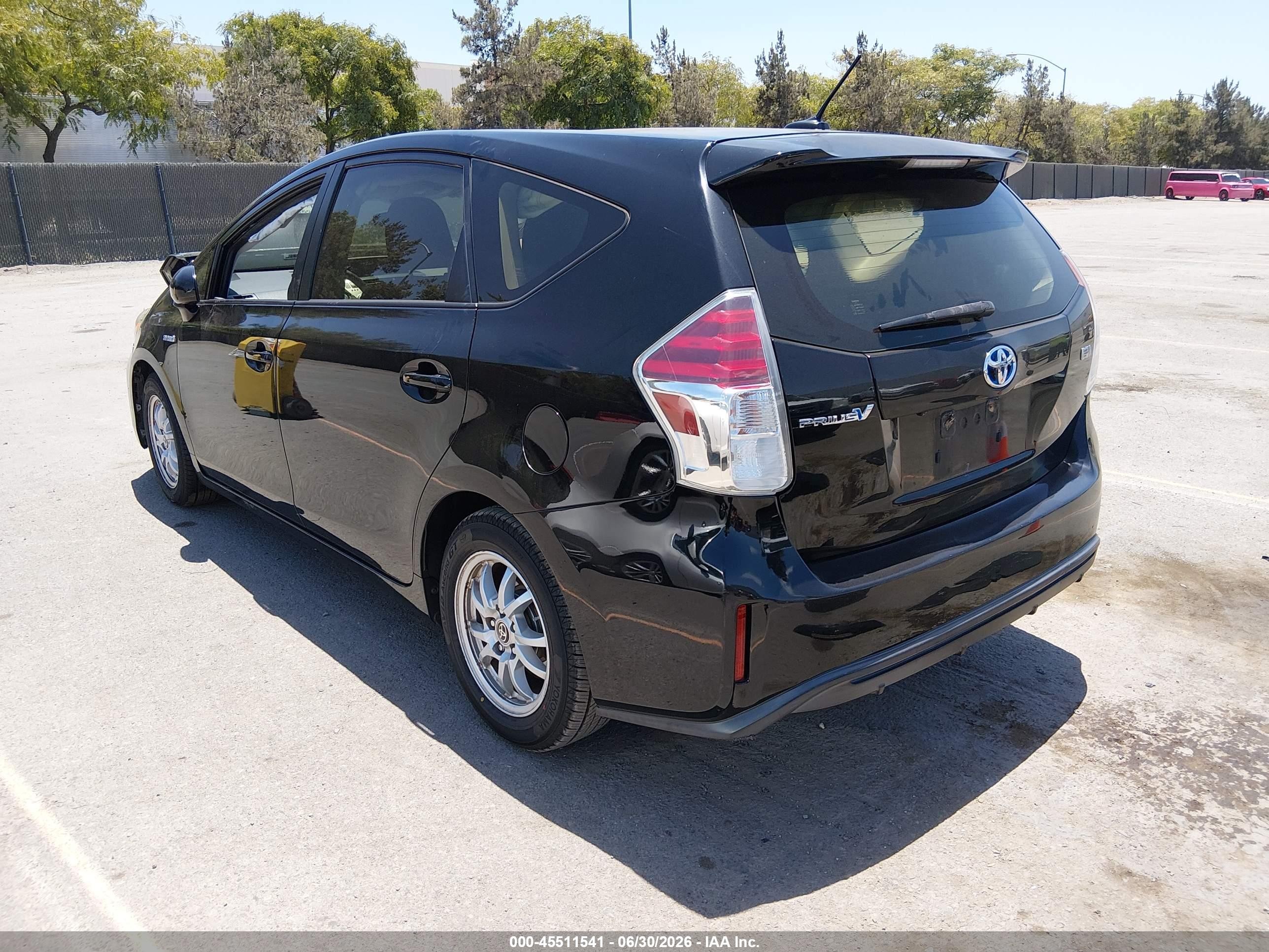2015 Toyota Prius V Three Black vin: JTDZN3EU3FJ021238