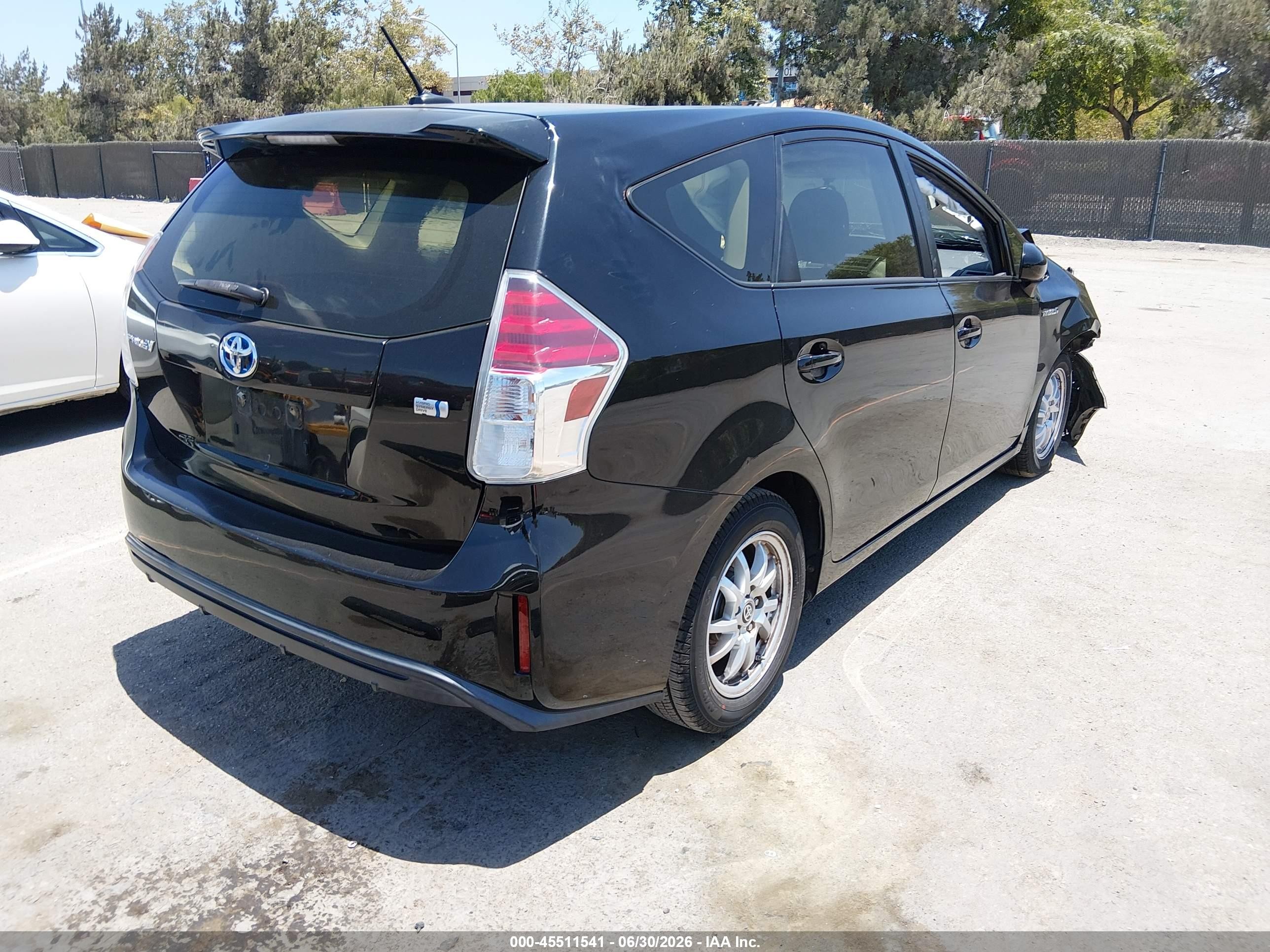 2015 Toyota Prius V Three Black vin: JTDZN3EU3FJ021238