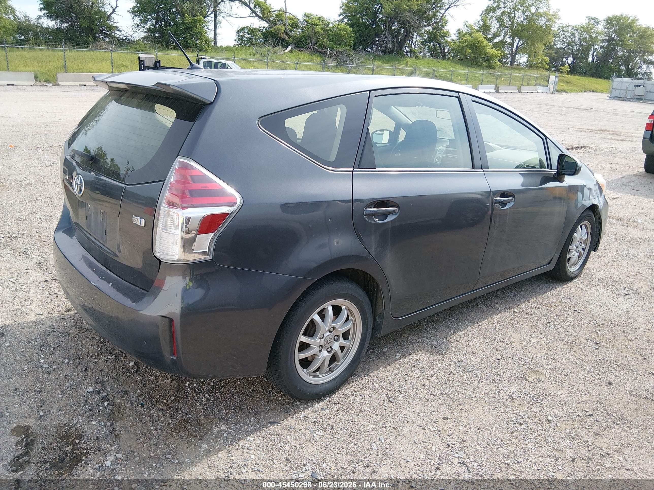 2015 Toyota Prius V Two Gray vin: JTDZN3EU3FJ036290