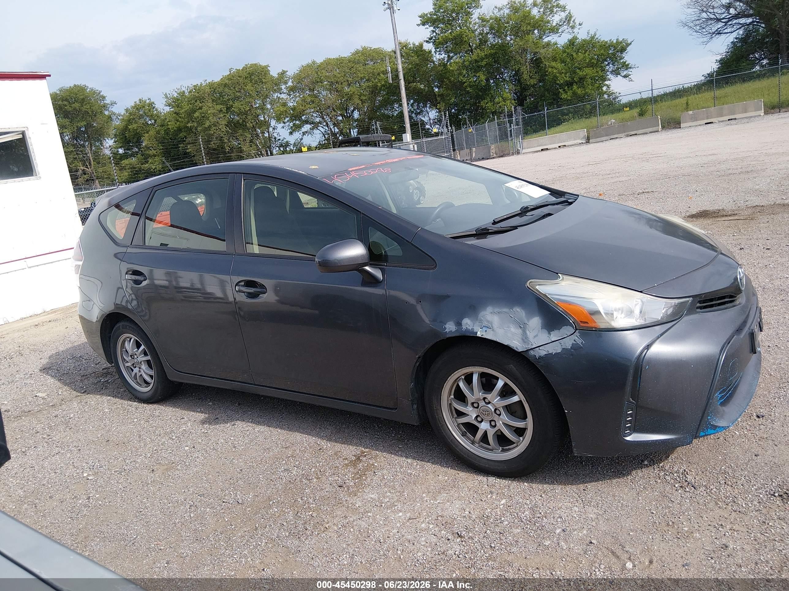 2015 Toyota Prius V Two Gray vin: JTDZN3EU3FJ036290