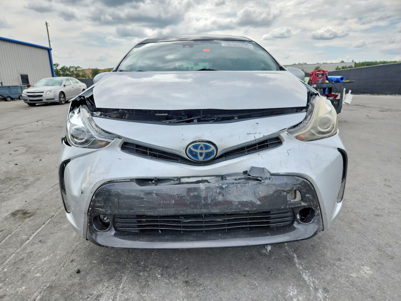 2015 Toyota Prius V Five Silver vin: JTDZN3EU3FJ036953