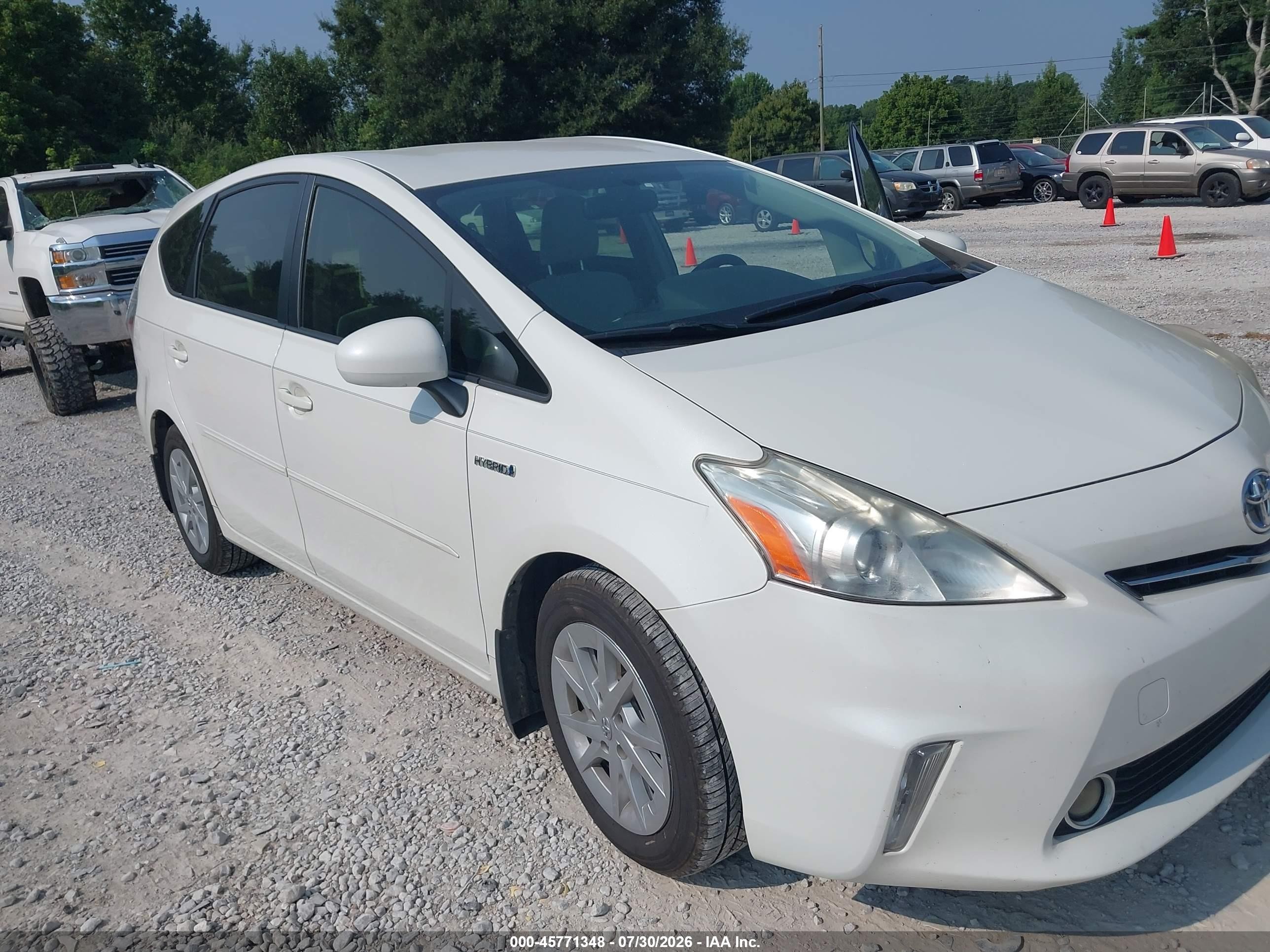 2013 Toyota Prius V Three White vin: JTDZN3EU4D3206657