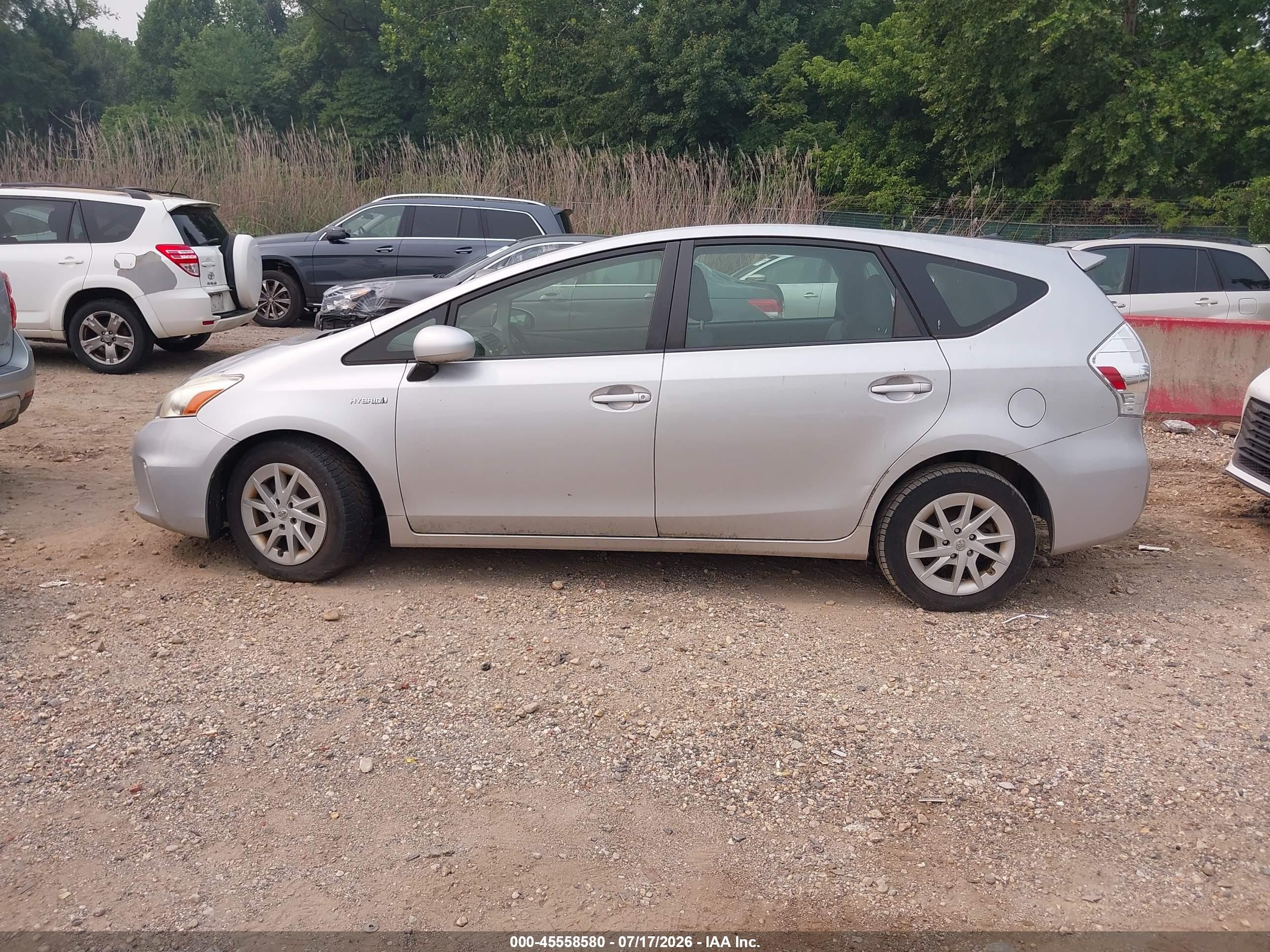 2013 Toyota Prius V Three Silver vin: JTDZN3EU4D3210398