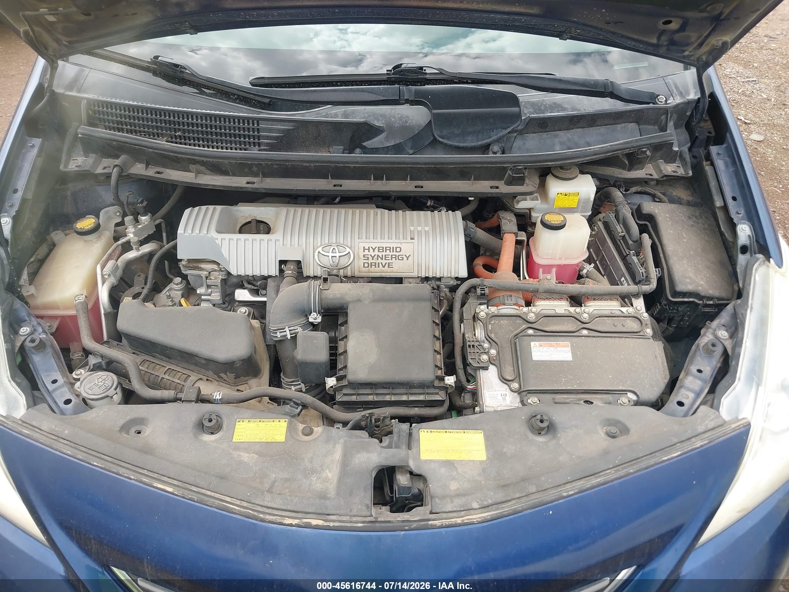 2013 Toyota Prius V Five Blue vin: JTDZN3EU4D3228271