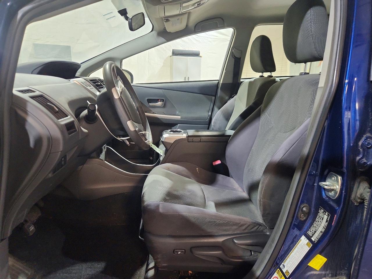 2013 Toyota Prius V Three Blue vin: JTDZN3EU4D3255566