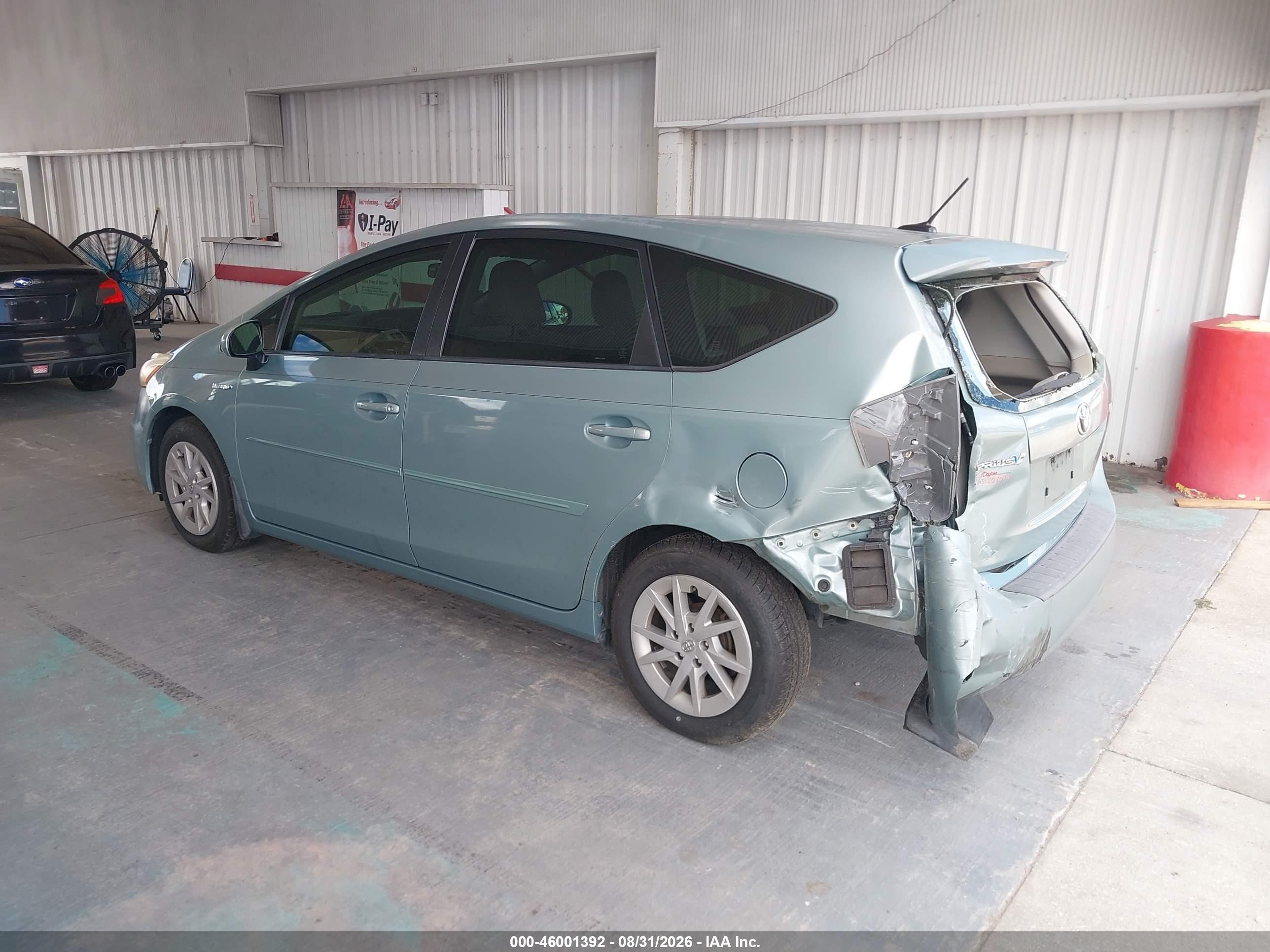 2013 Toyota Prius V Three Green vin: JTDZN3EU4D3265708