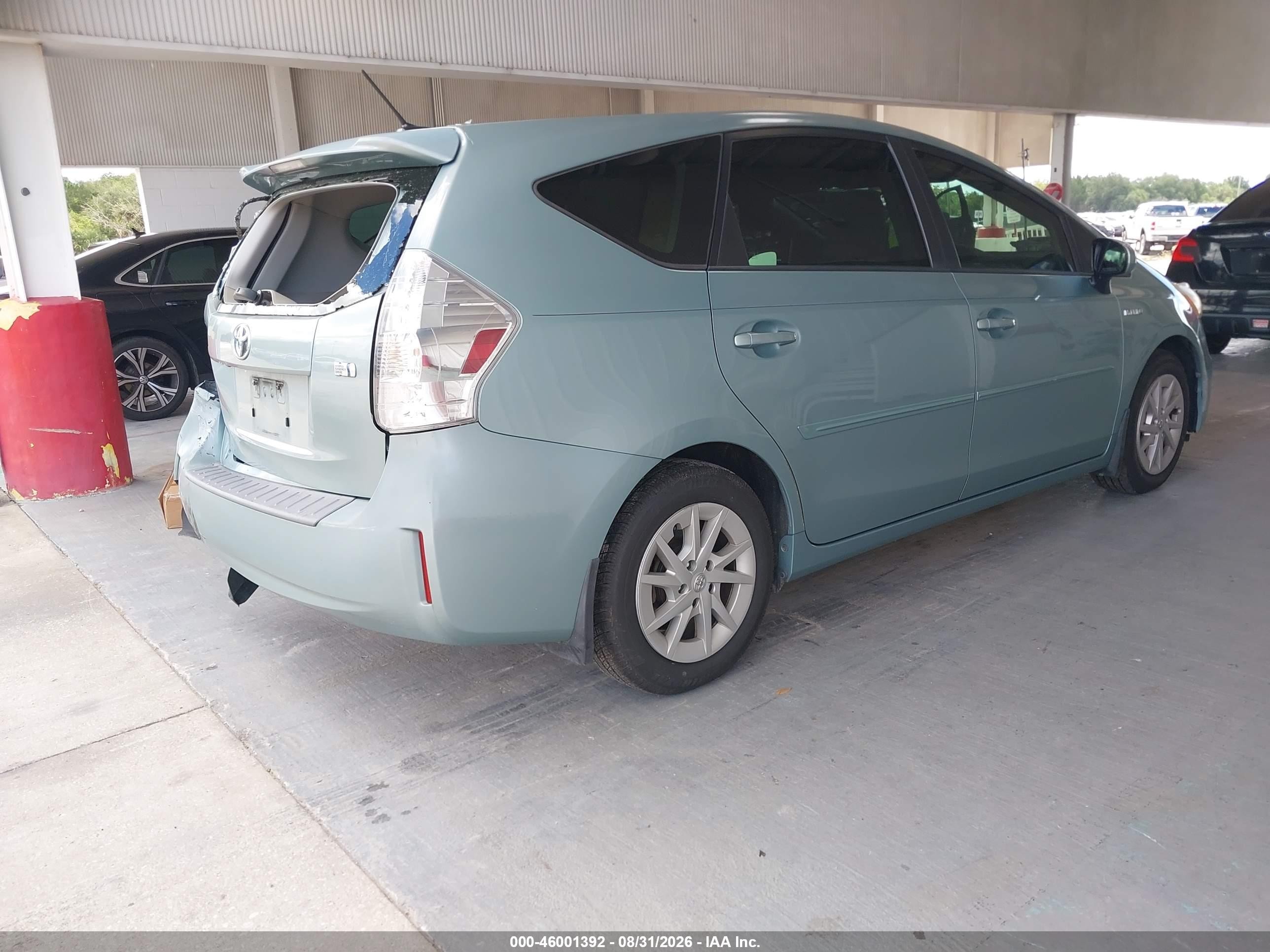 2013 Toyota Prius V Three Green vin: JTDZN3EU4D3265708
