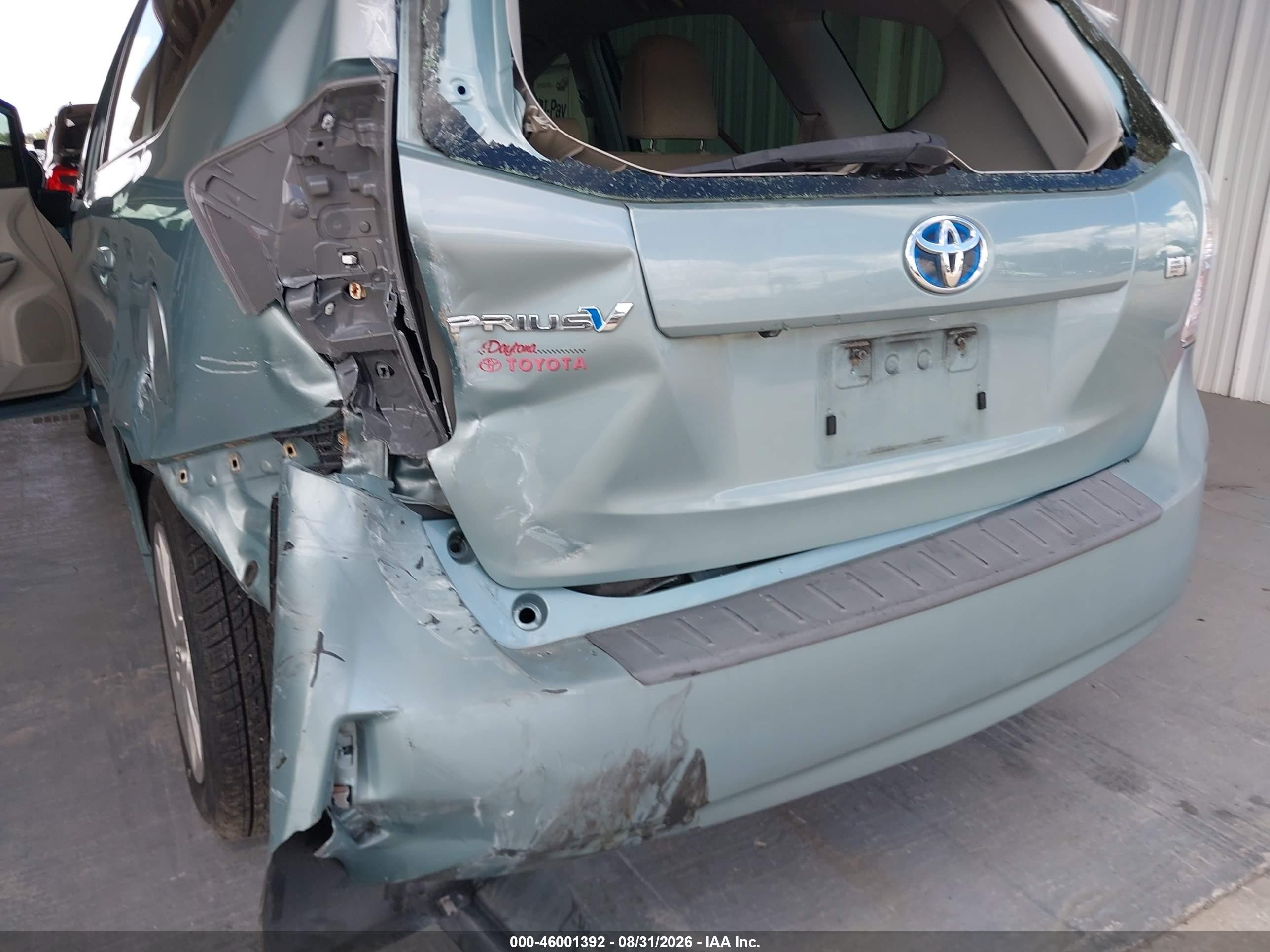 2013 Toyota Prius V Three Green vin: JTDZN3EU4D3265708