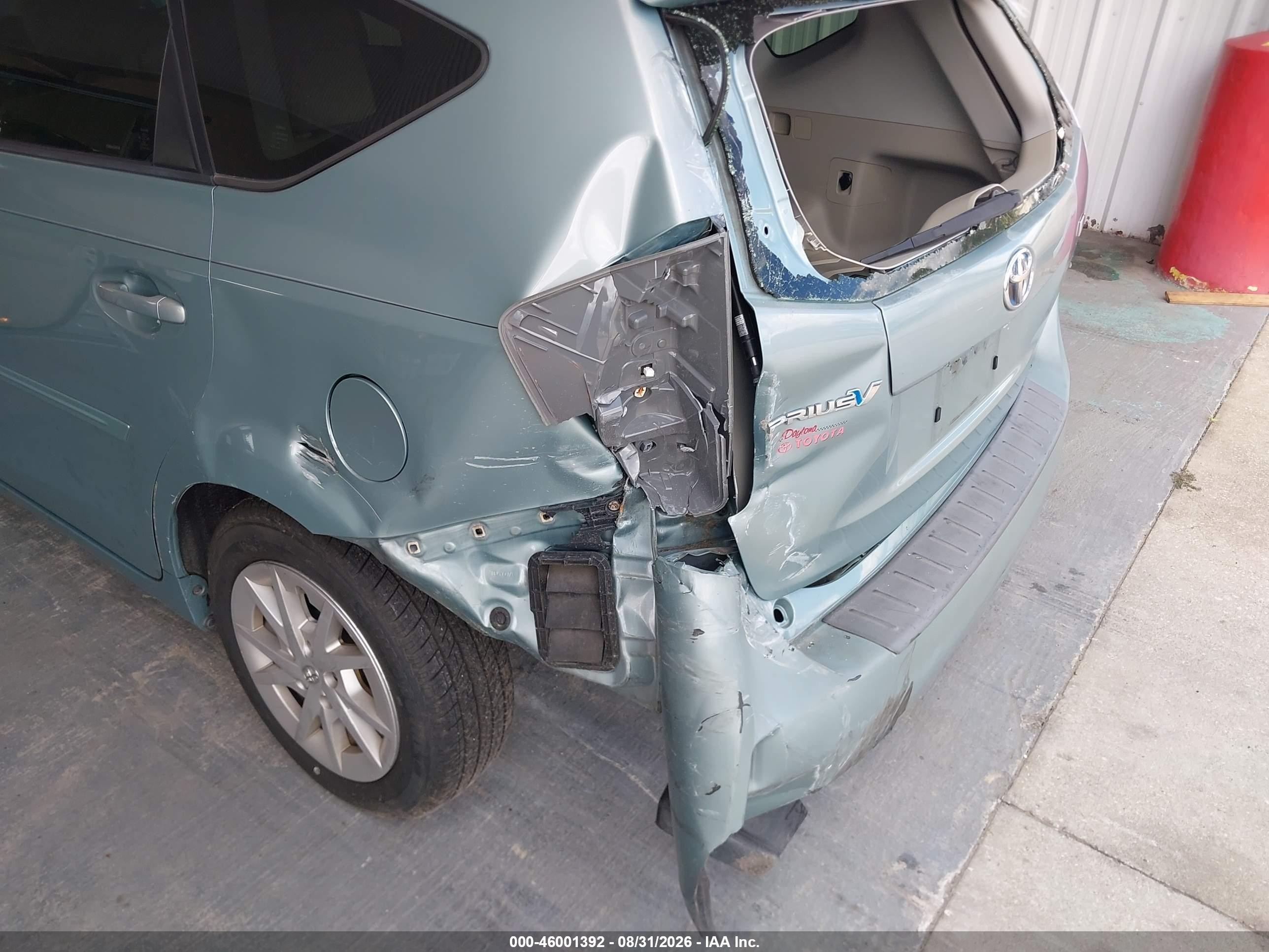 2013 Toyota Prius V Three Green vin: JTDZN3EU4D3265708