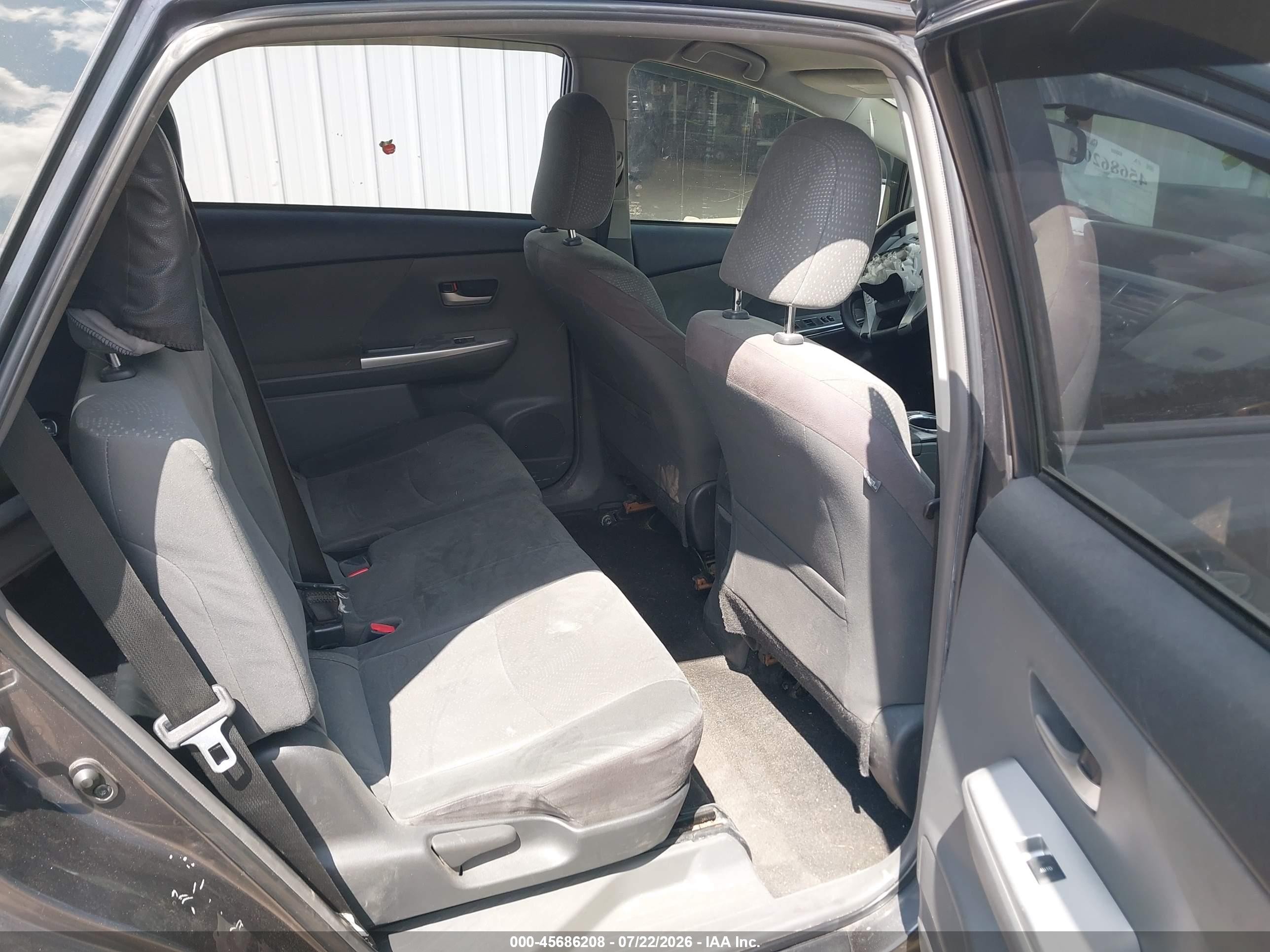 2013 Toyota Prius V Two Gray vin: JTDZN3EU4D3288177
