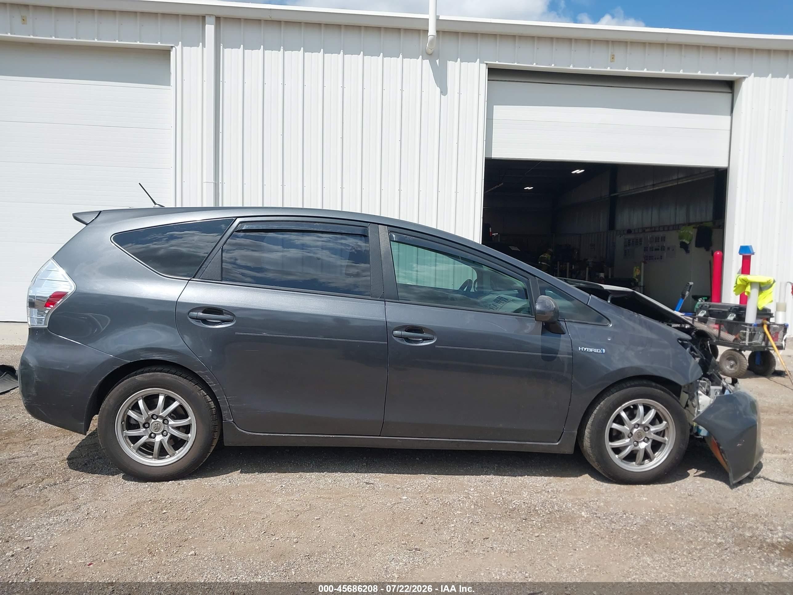 2013 Toyota Prius V Two Gray vin: JTDZN3EU4D3288177