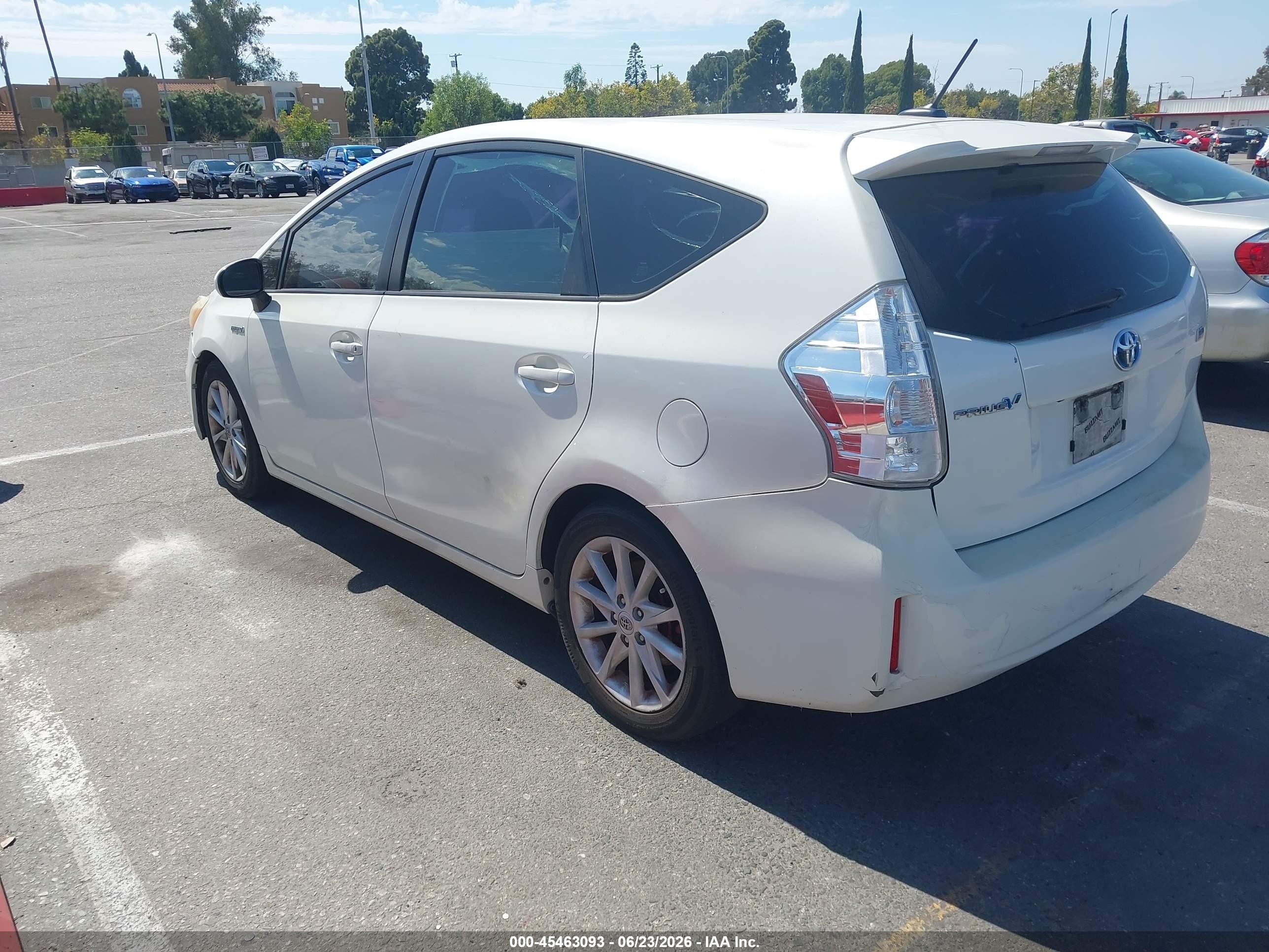2014 Toyota Prius V Five White vin: JTDZN3EU4E3308963