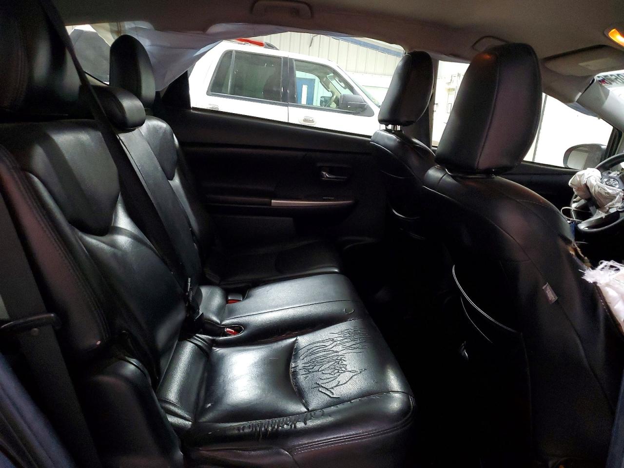 2015 Toyota Prius V Two Red vin: JTDZN3EU4FJ016713