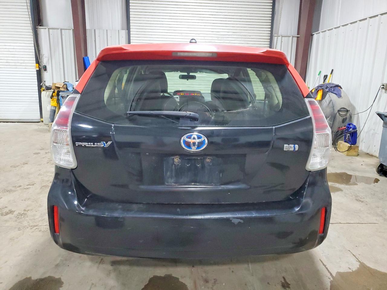 2015 Toyota Prius V Two Red vin: JTDZN3EU4FJ016713