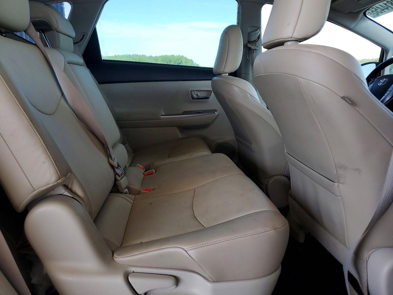 2015 Toyota Prius V Five Gray vin: JTDZN3EU4FJ024388